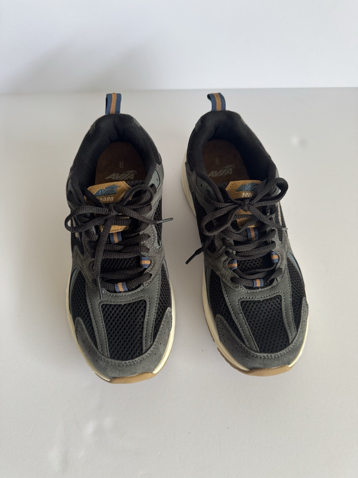 Avia 5000 Men’s Low Top Lace Up Leather Athletic Sneakers Black/Gray MNAV25GX014