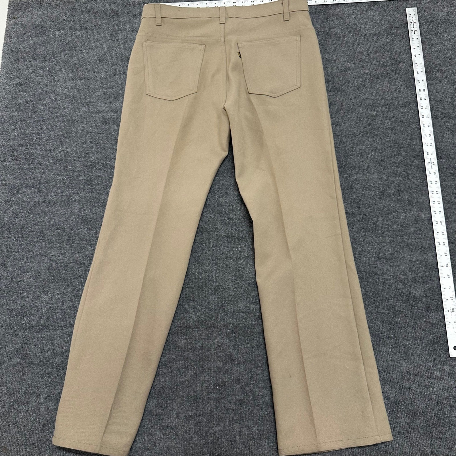 Levi’s Action Slacks Pants Mens Size 38×32 Beige Tan Straight Leg Casual