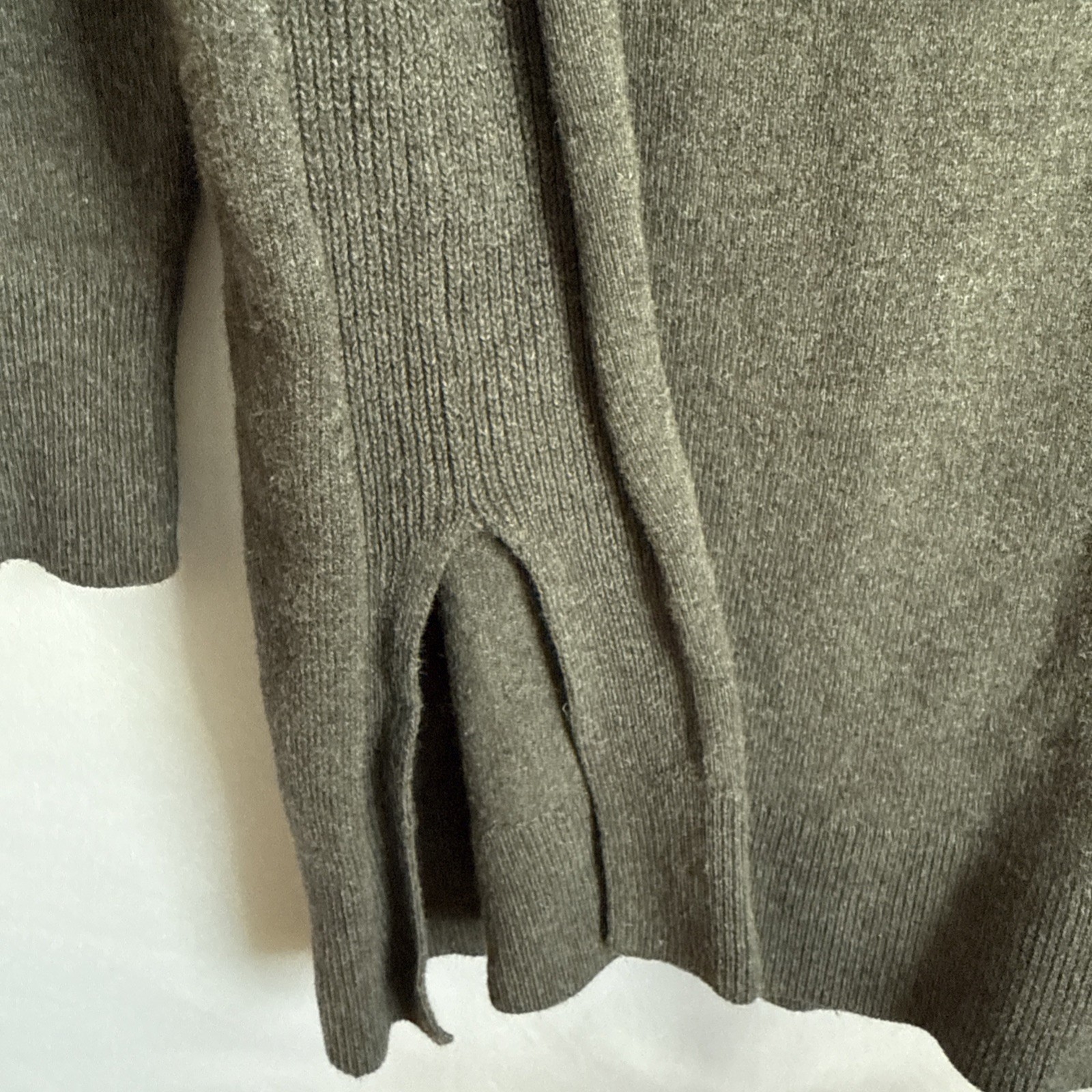 Duluth Women’s Midi Sweater Dress Sz M Gray Long Sleeve V- Neck Soft Cozy