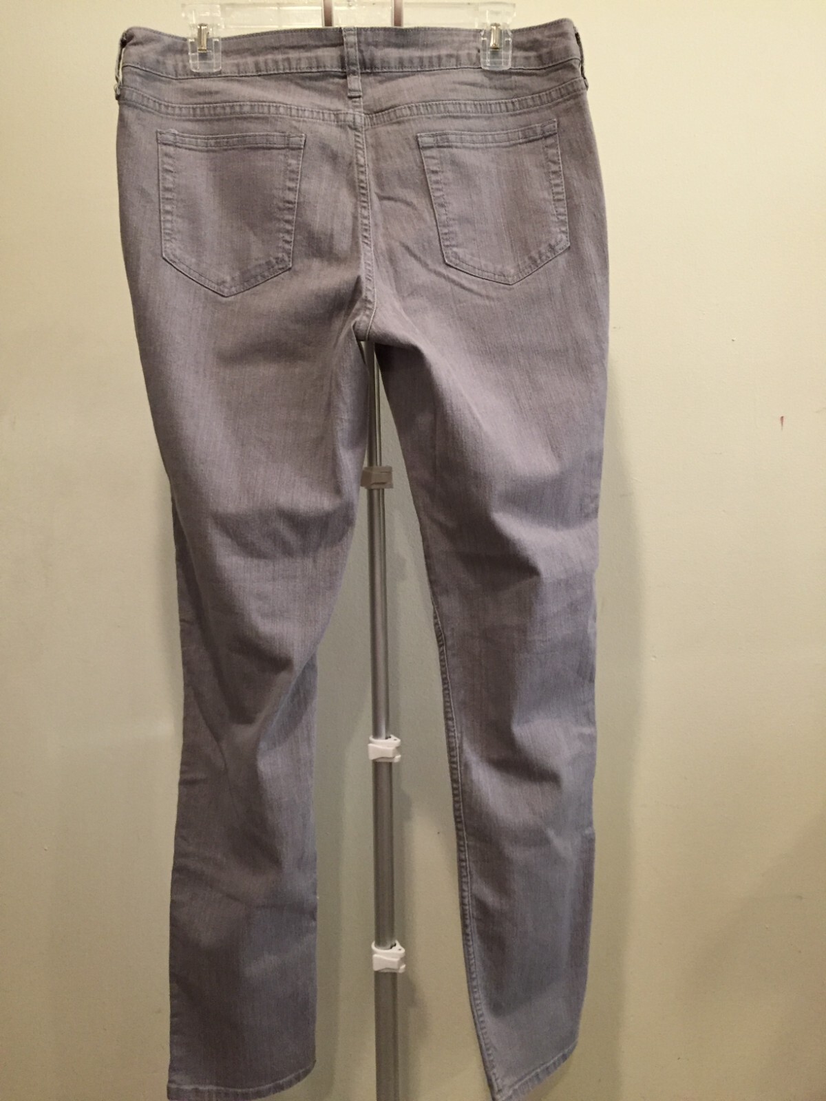 City Streets Casual, Jeans, Juniors SZ 13, Grey, Tag $38.00, NWT