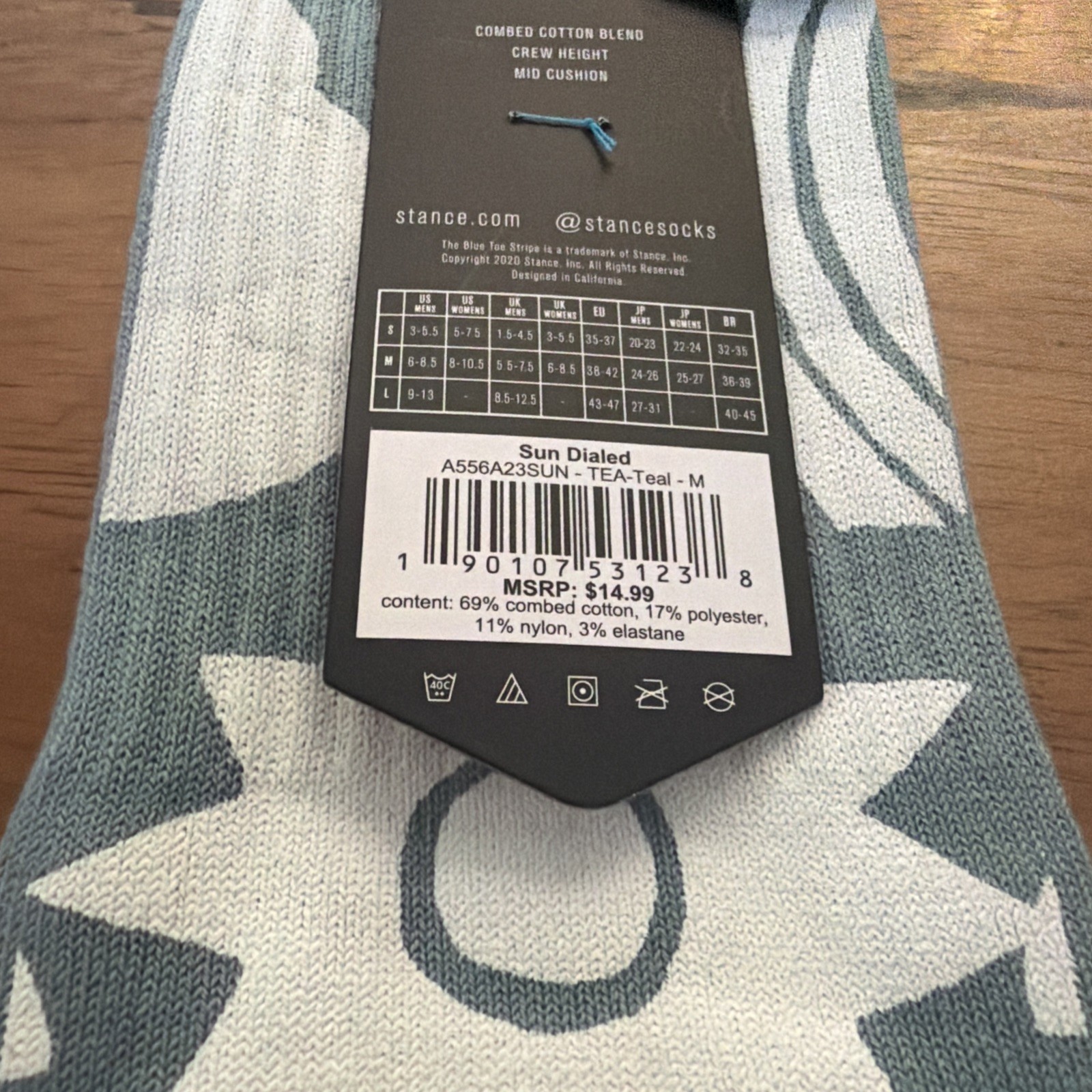 New Stance Medium Unisex Socks Casual Infiniknit
