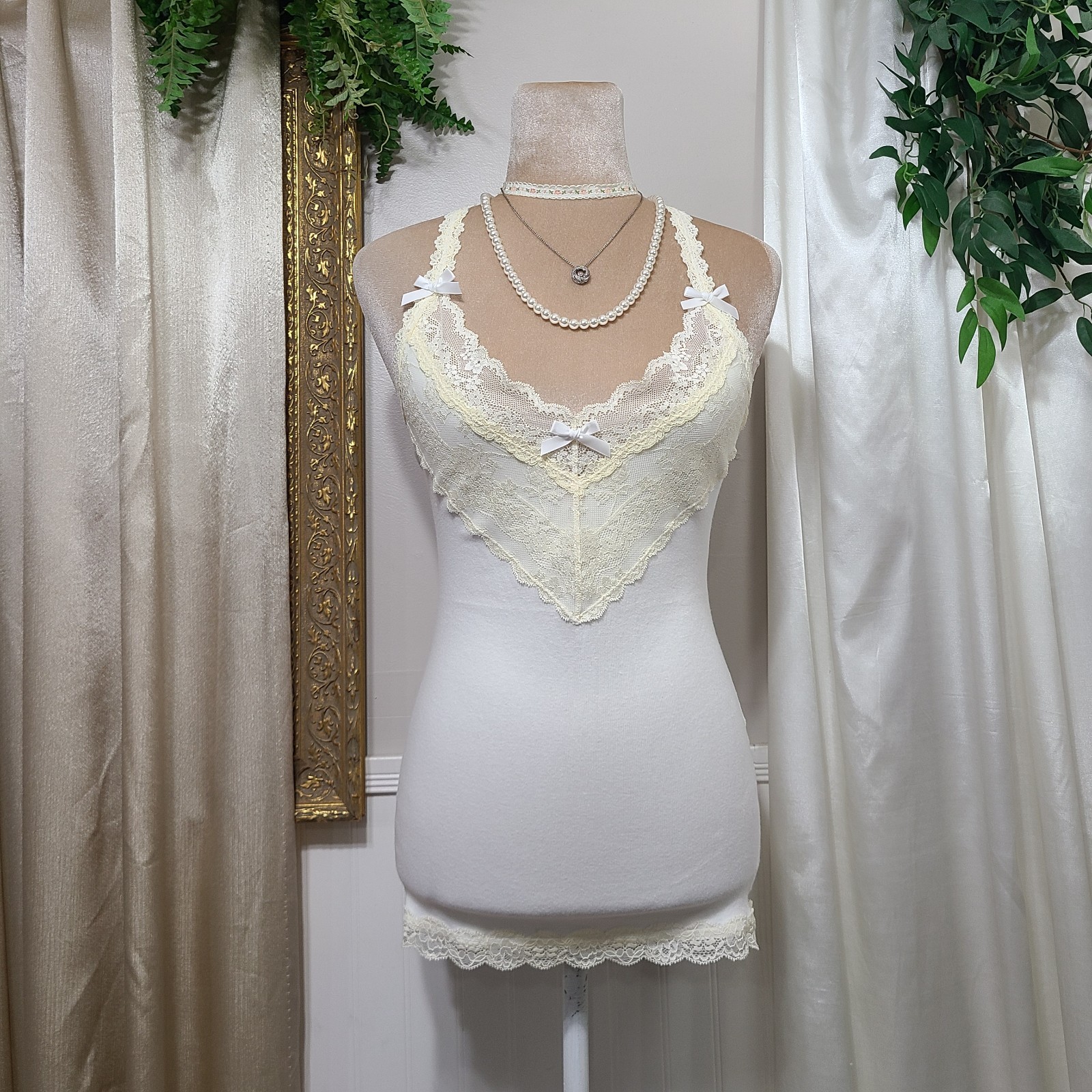 ♡ Y2K ♡ Abercrombie And Fitch White Cami Cream Lace Razorback Tank Top