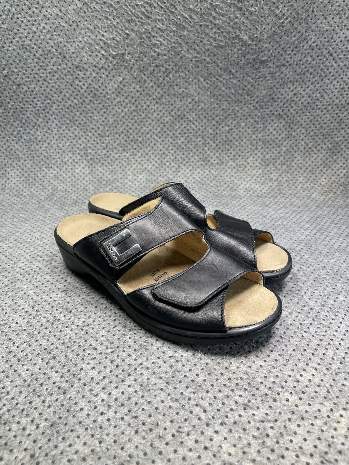 Theresia M Aloe Vera Black Leather Sandals Size 5.5 Women’s