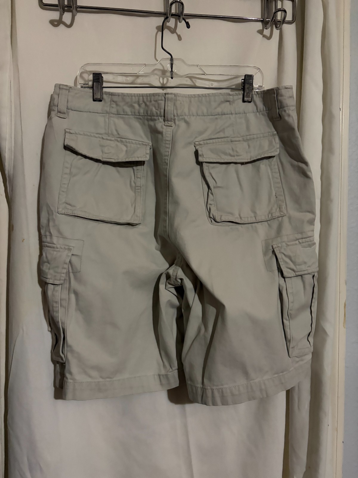 Faded Glory Men’s Cargo Shorts – Light Gray – Size 36 – Made in Bangladesh
