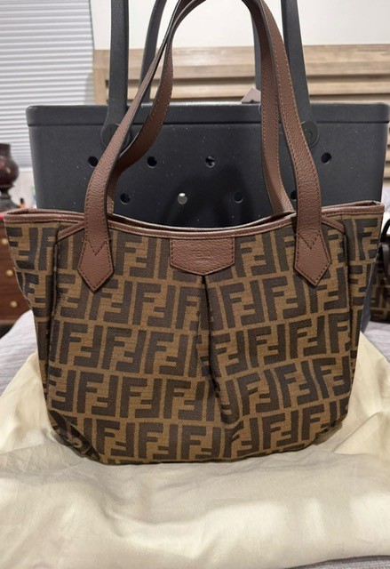 vintage fendi shoulder bag brand new never used
