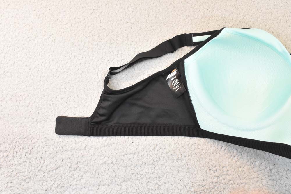 Avia Bra 40DDD Sports Bra 1K8 Two Strap High Impact Molded Cup Sports Bra