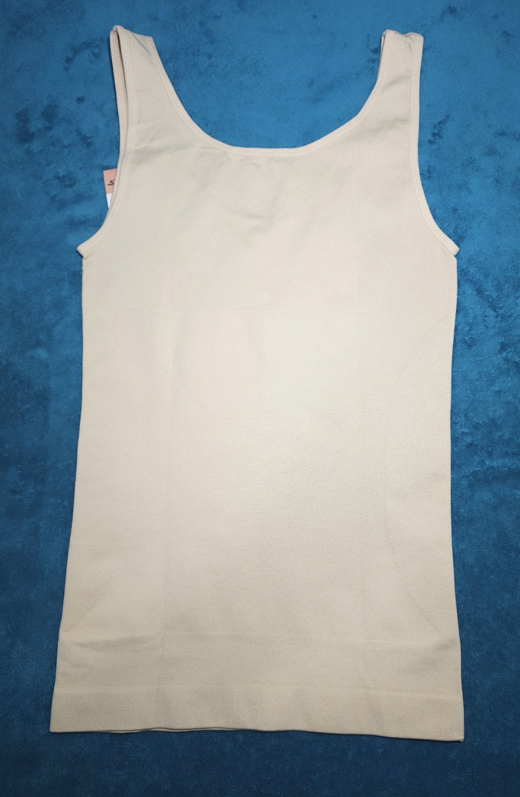 Shapermint Essentials Everyday Scoop Neck Cami Beige Sz M #62008