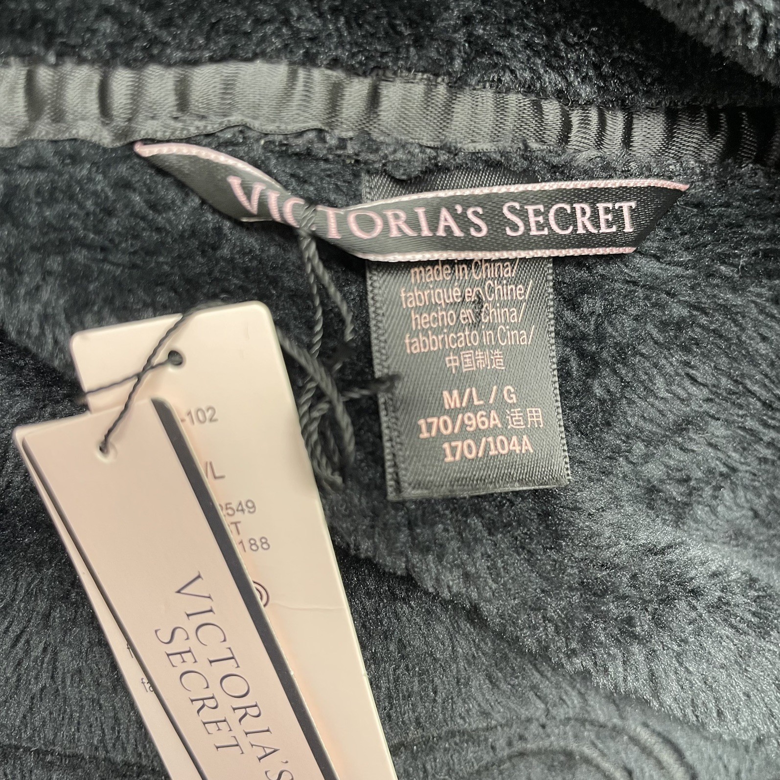 Victoria’s Secret Soft Short Cozy Plush Robe Black Logo Sleep Warm M/L Thick