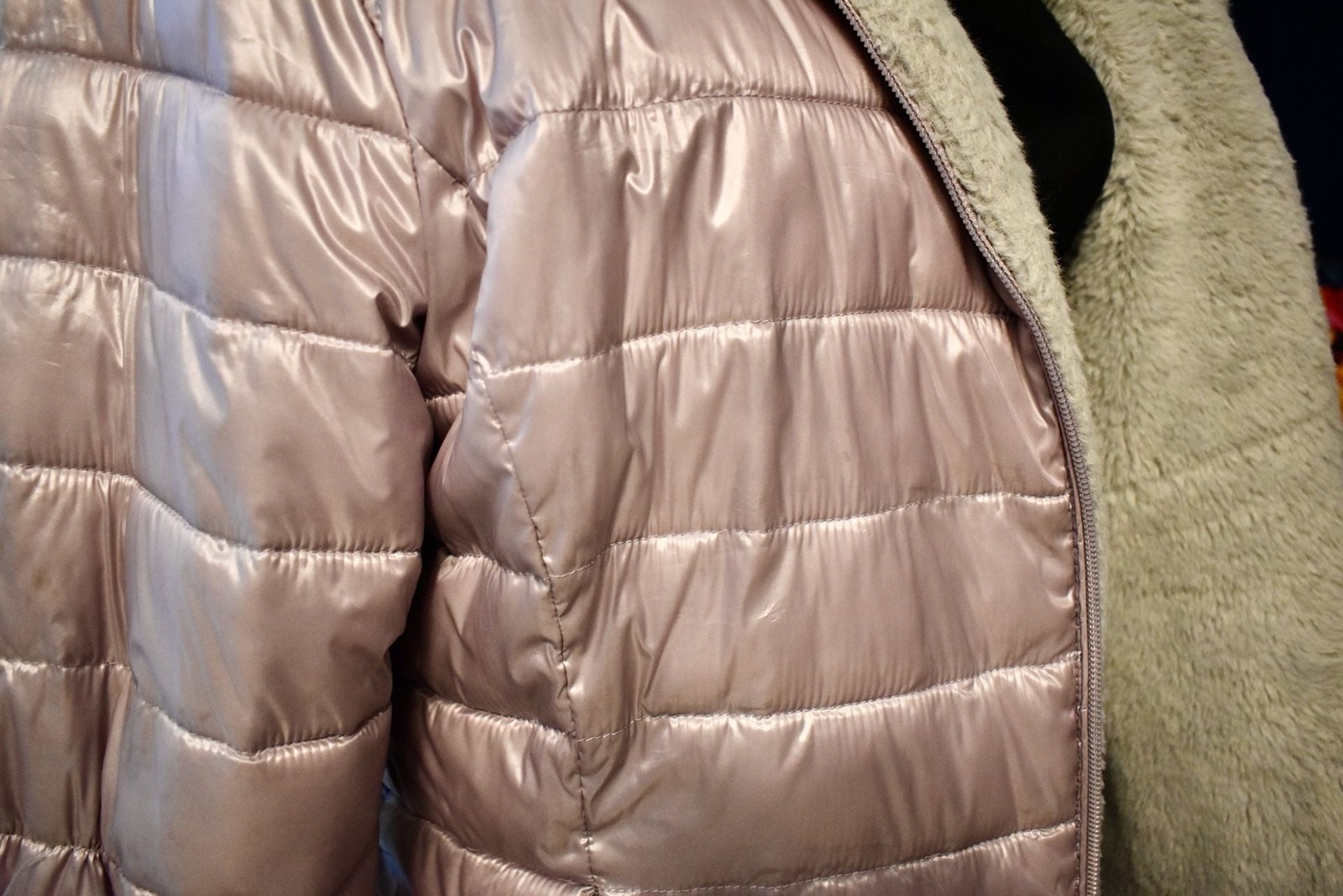 Andrew Marc Women’s Metallic Pink Quilted Faux Fur Lined Hooded Puffer Jacket