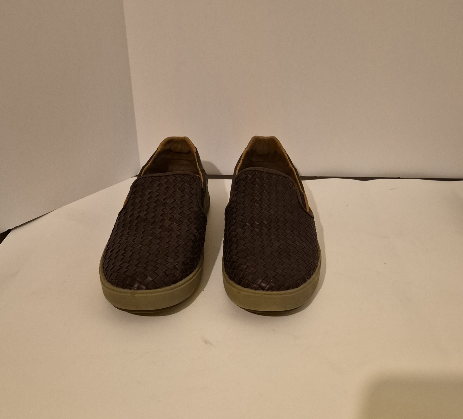 OluKai Shoes Mens Size 11.5 Brown Lae’ahi Lauhala Woven Leather Slip On Casual