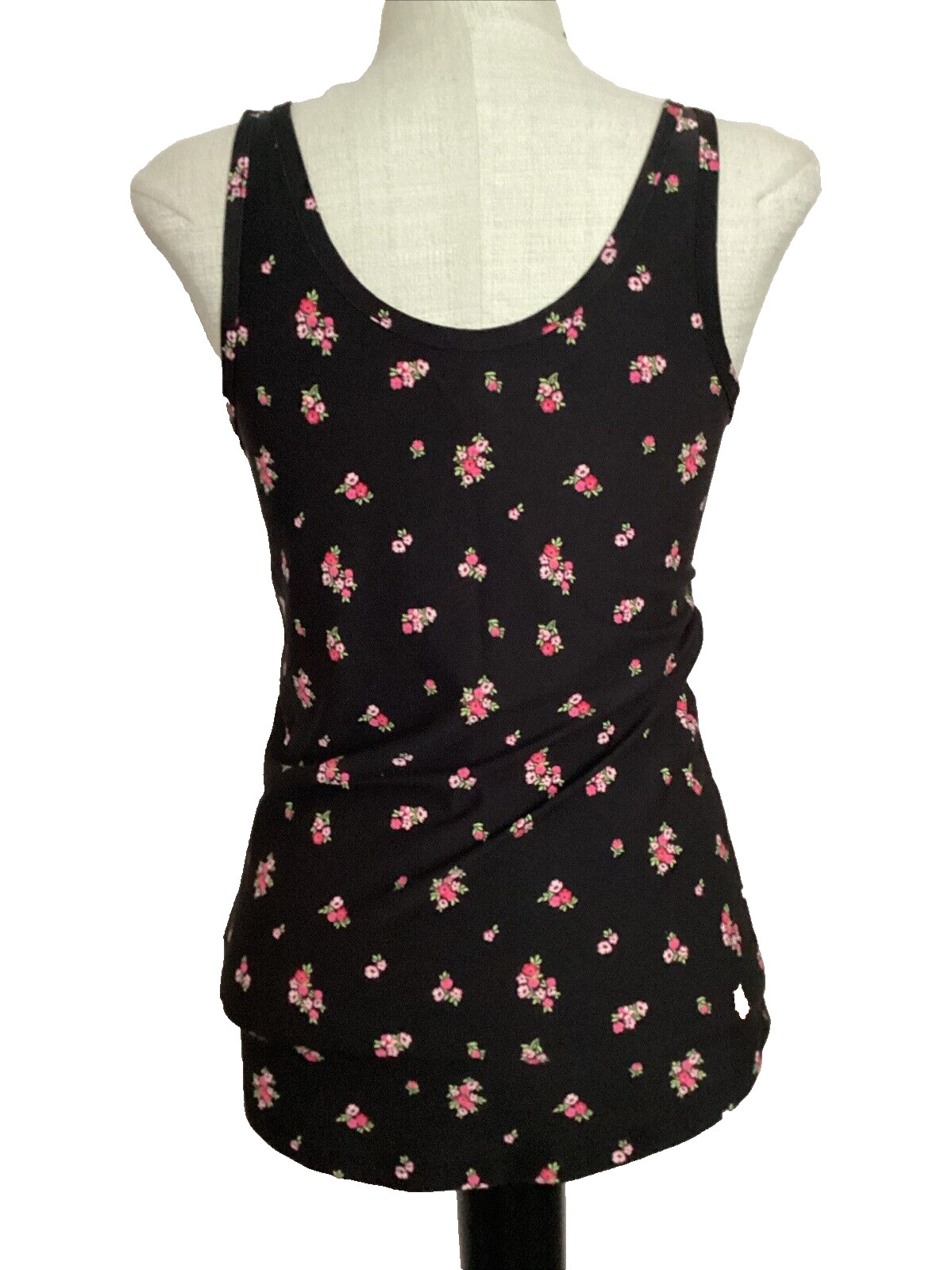 NO BOUNDARIES FITTED BLACK FLORAL SCOOP Stretch Knit TANK SZ. Jr. XL*