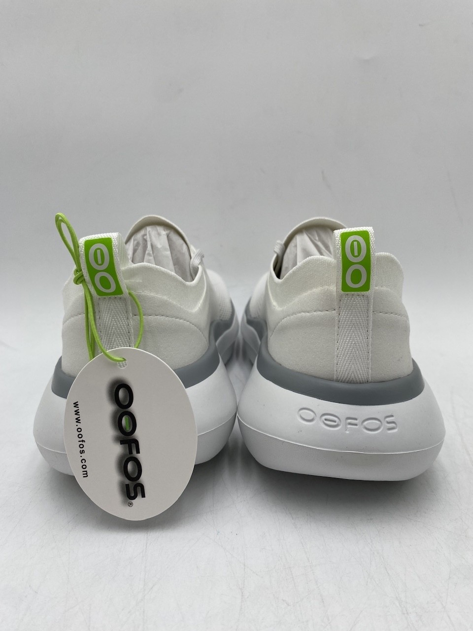 OOFOS OOMY STRIDE Women’s NEW Recovery Sneakers White Multiple Sizes