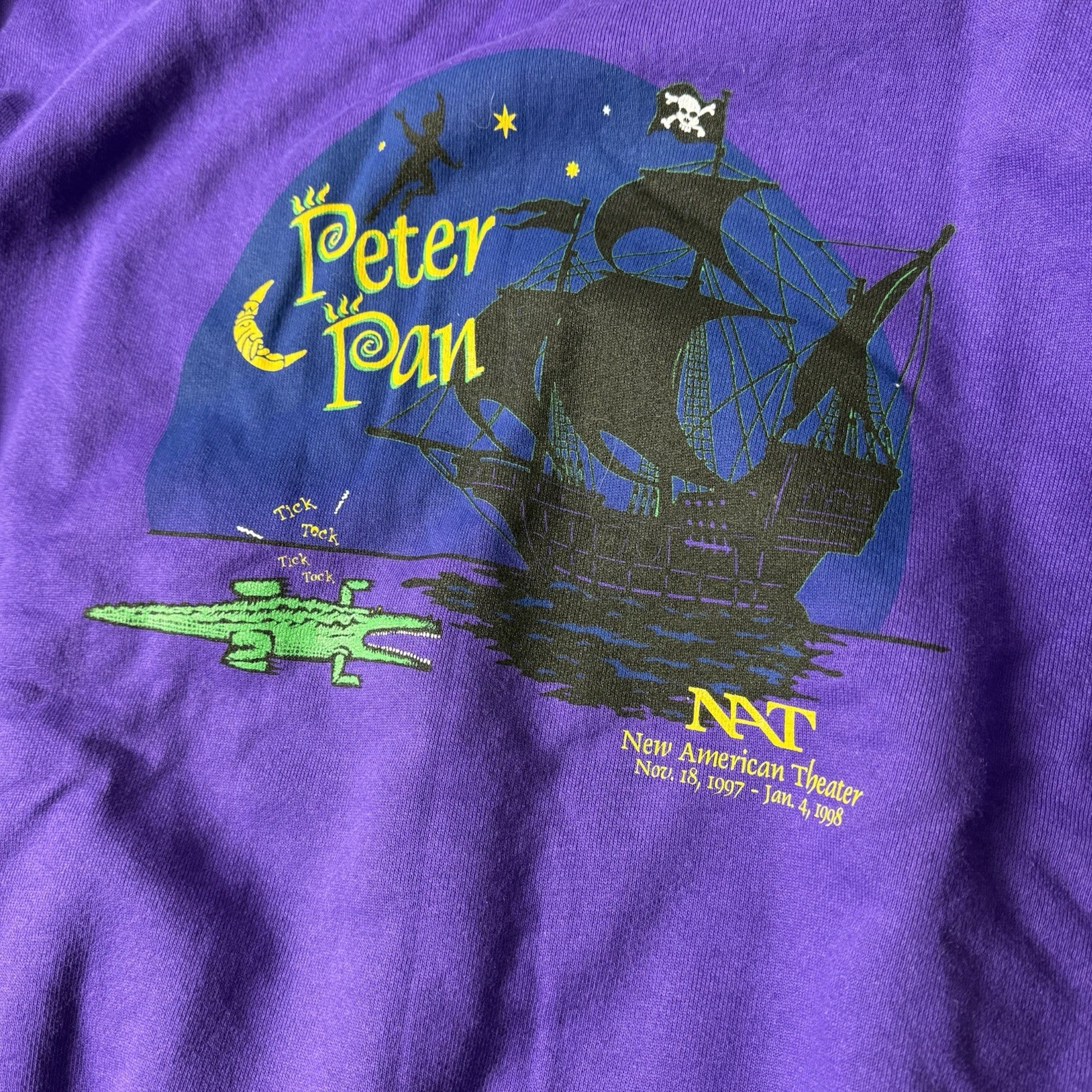 Peter Pan VTG New American Theater Crewneck Large