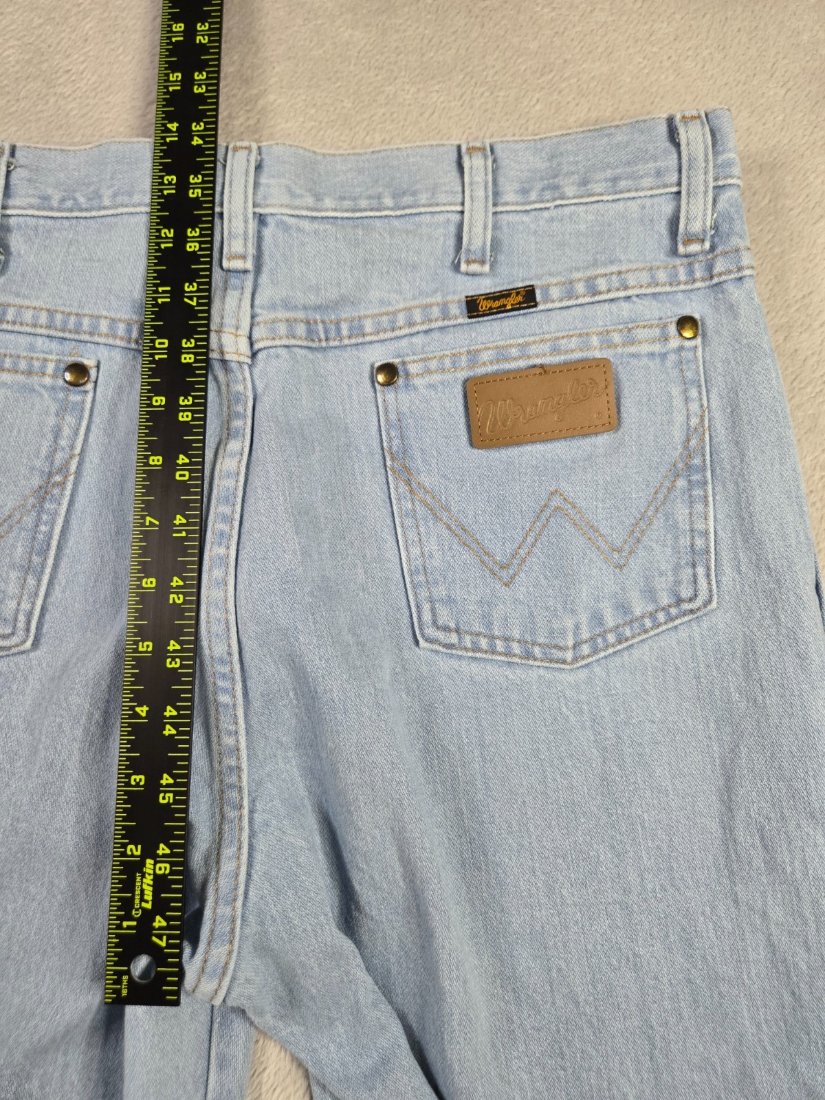 Wrangler Light Blue Jeans Mens Size 36 x 34 Country Western Cowboy Denim 936GBH