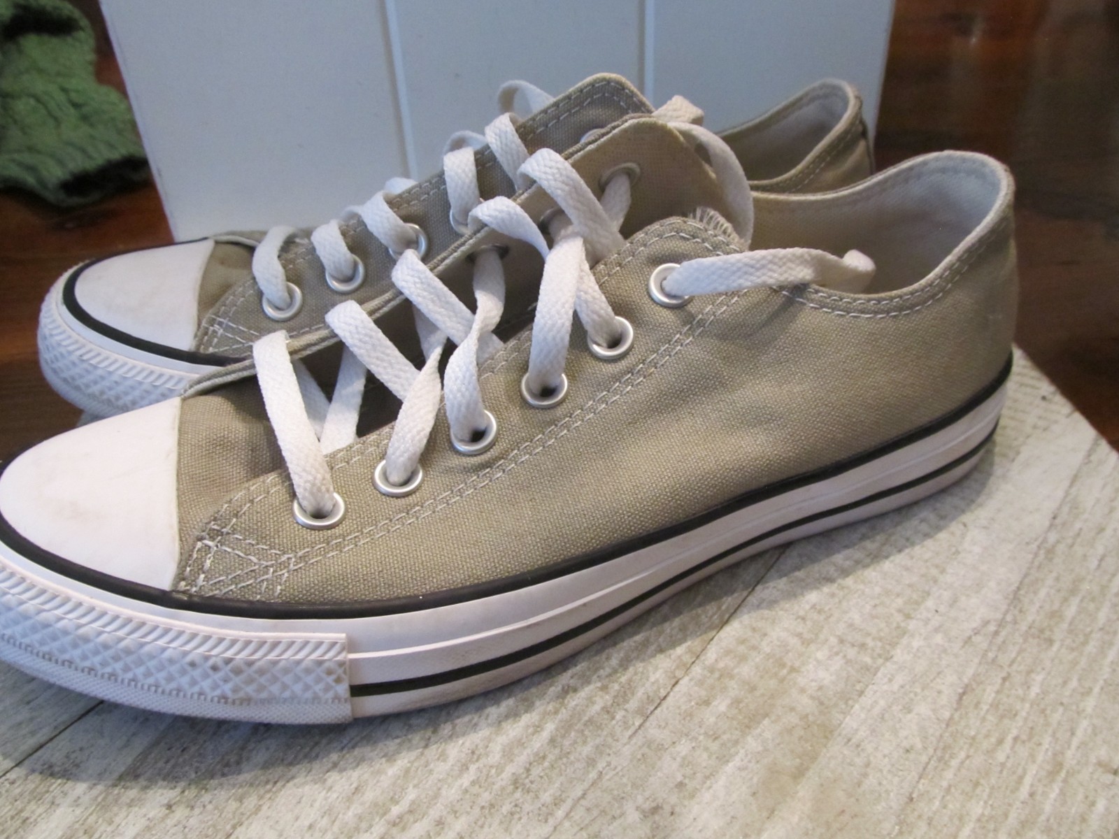Converse Chuck Taylor All-Star Olive Green Low Top Canvas Sneakers W8 M6