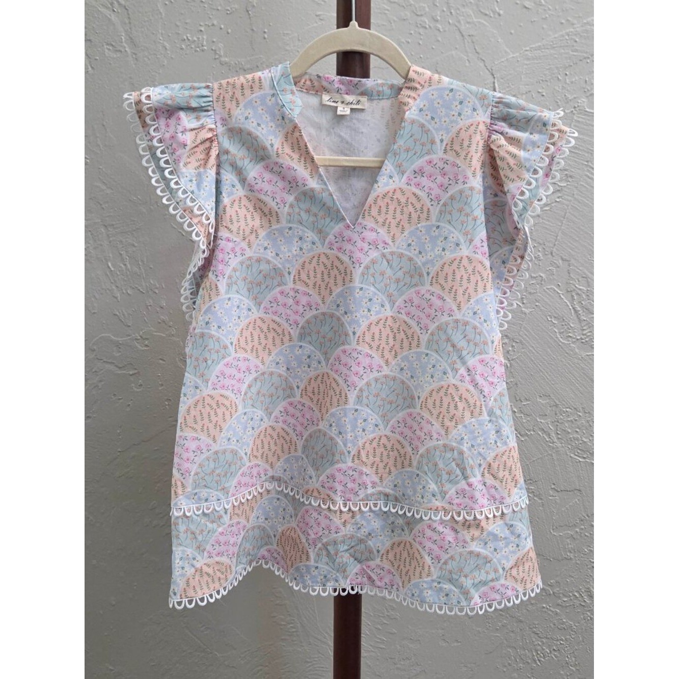 T22. Floral Print Flutter Sleeve Top