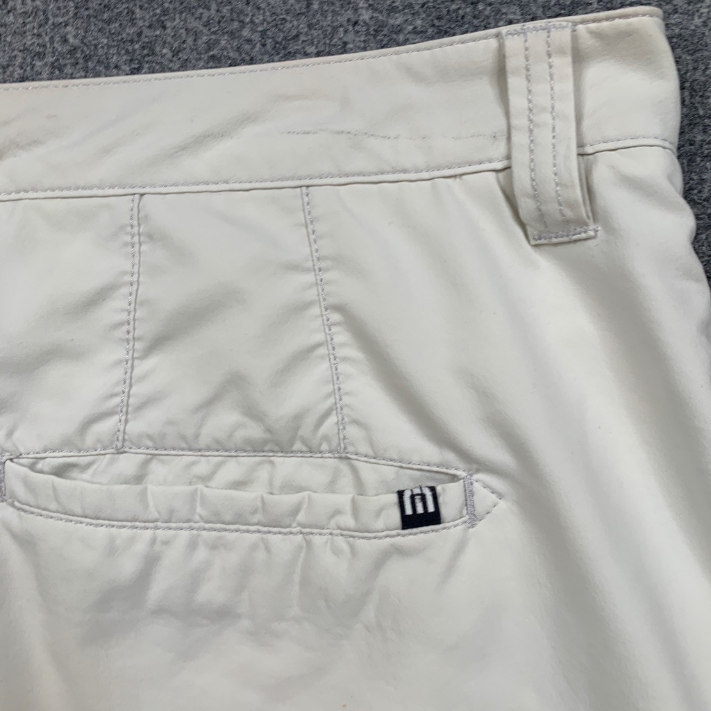 Travis Mathew Shorts Mens 38 Natural White Nylon Blend Stretch Performance