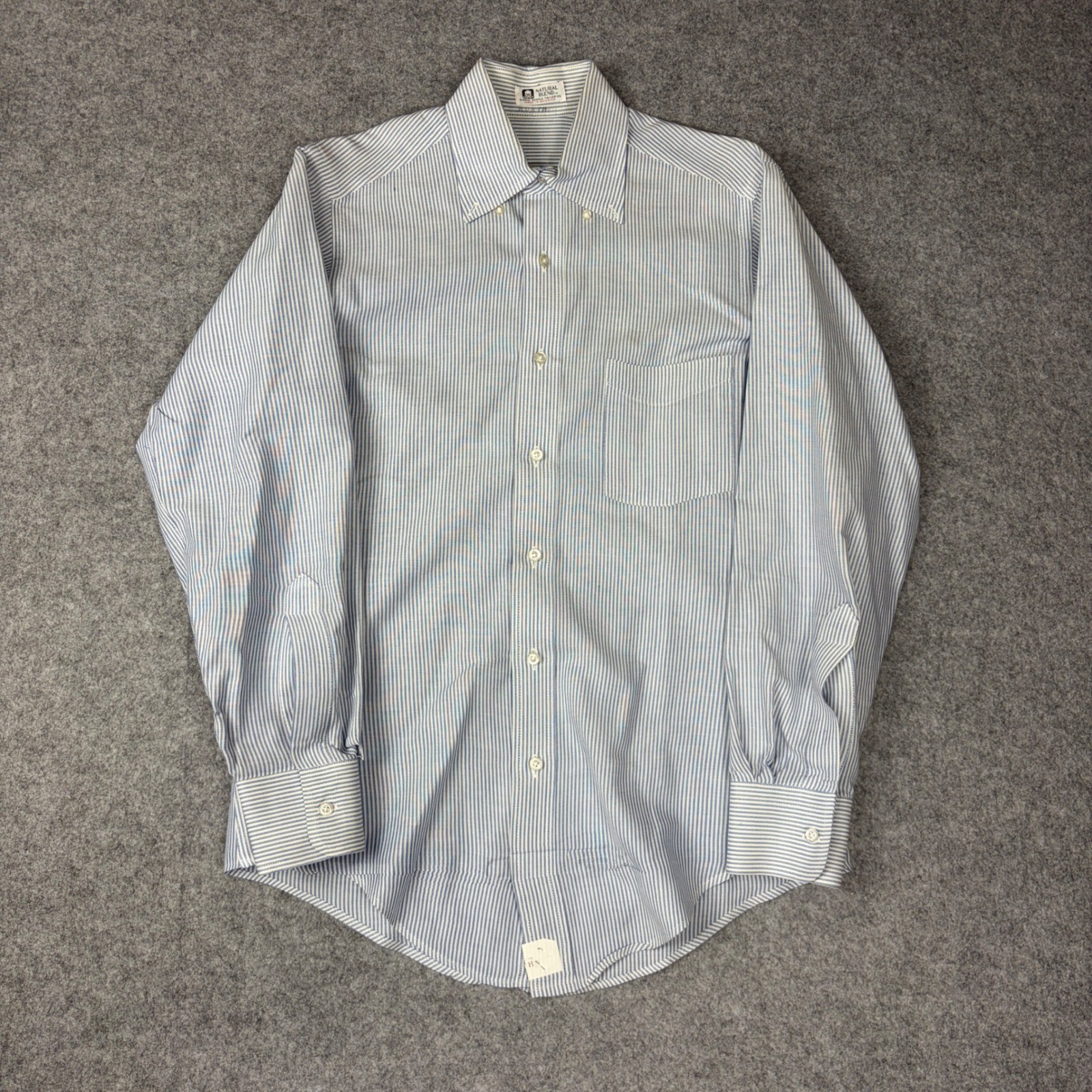 Vintage Natural Blend Mens Blue White Striped Button Down Shirt Made in USA L