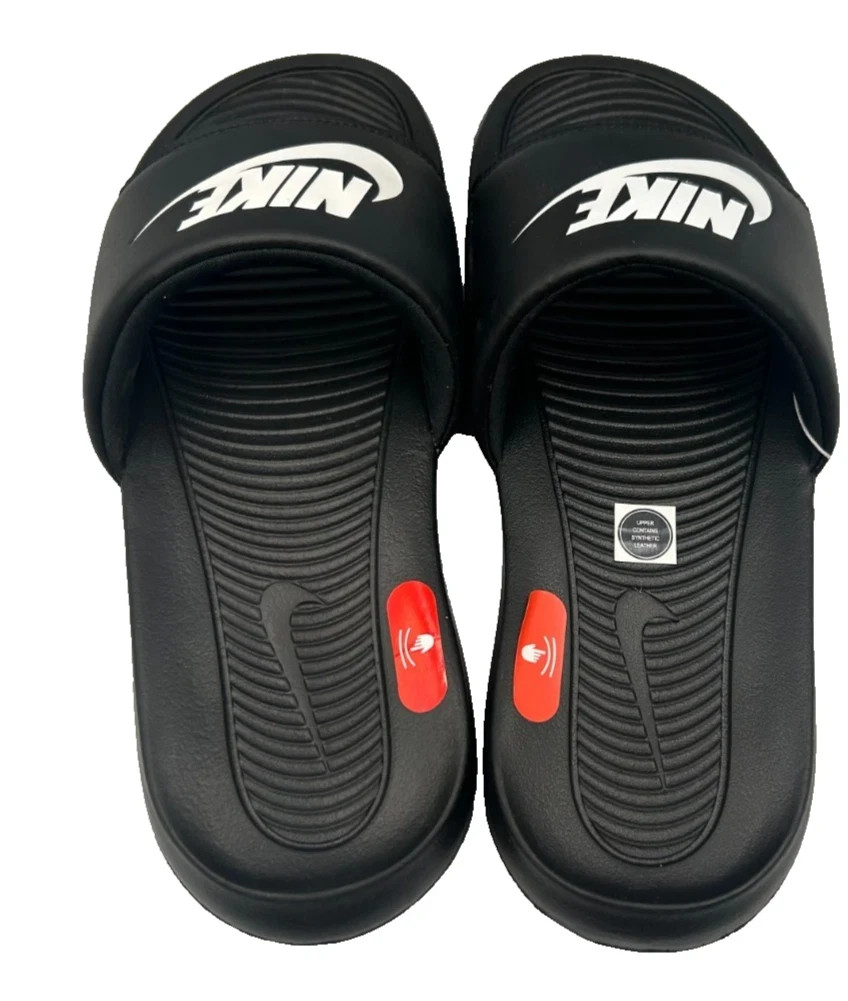 Nike Women’s Victori One Slip On Comfort Slides Sandals Black/White Size:8 82Q