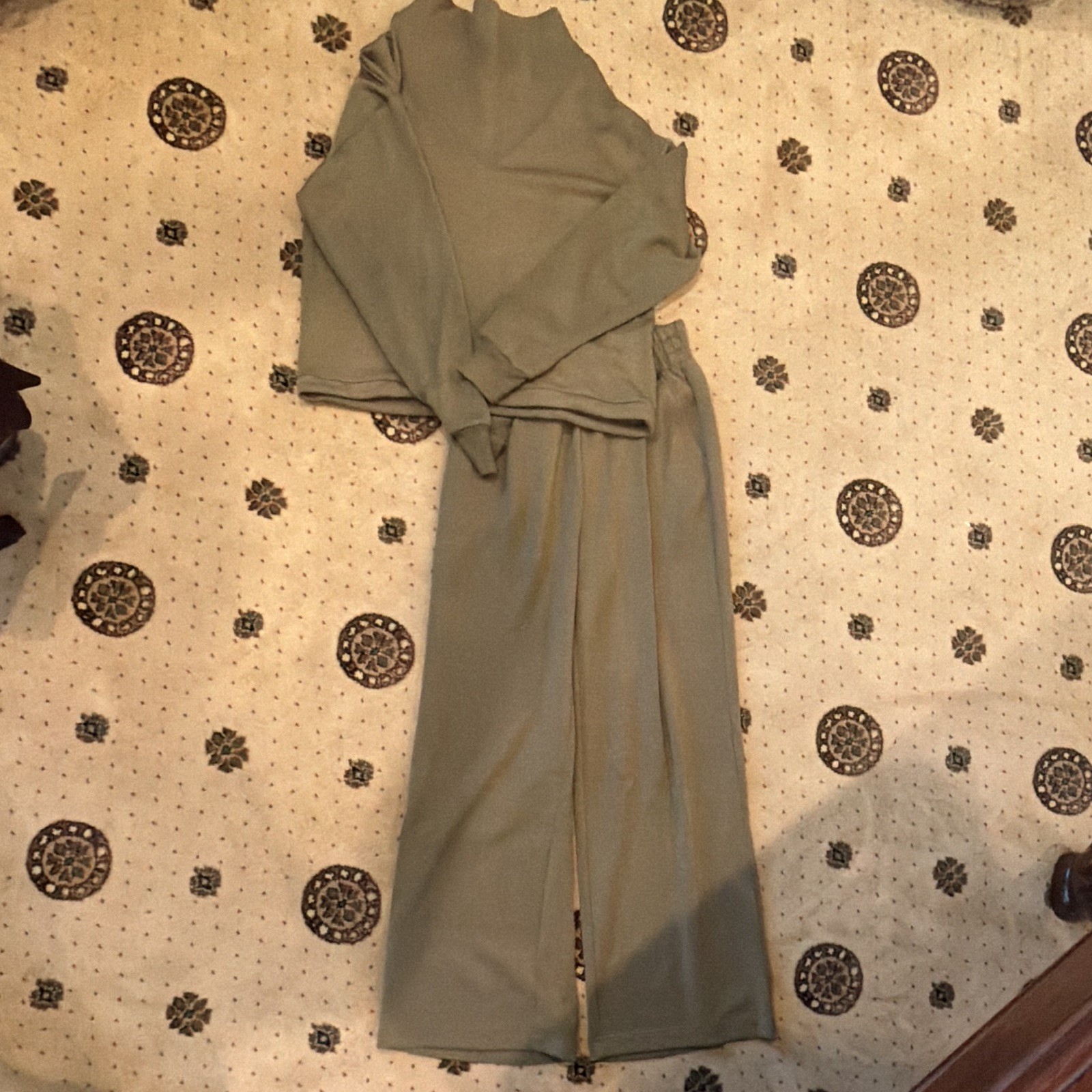 Varley Betsy Sweatshirt + Wide-Leg Pants 2pc Set S Green Mock Neck