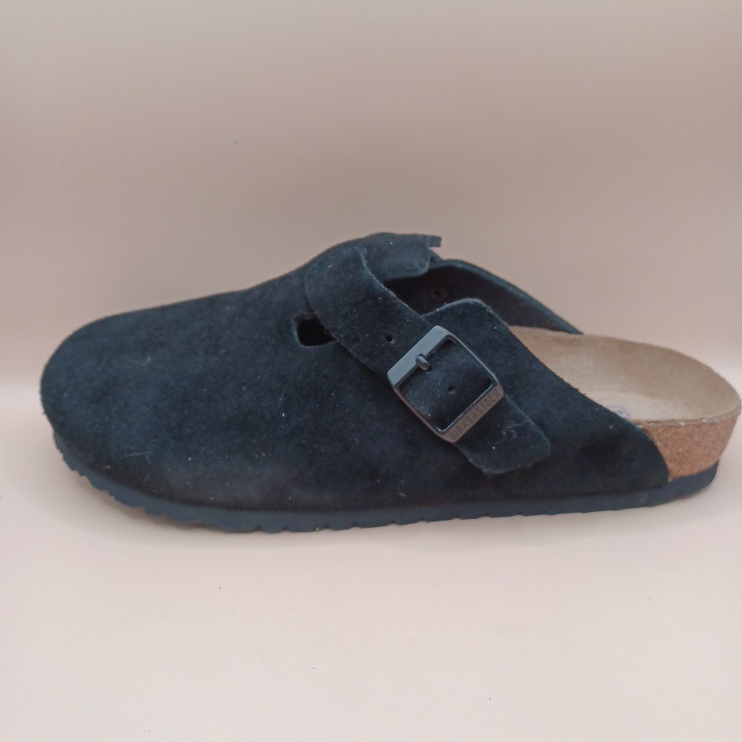 Birkenstock Boston Clog-Black Suede Size W:8 M:6 US