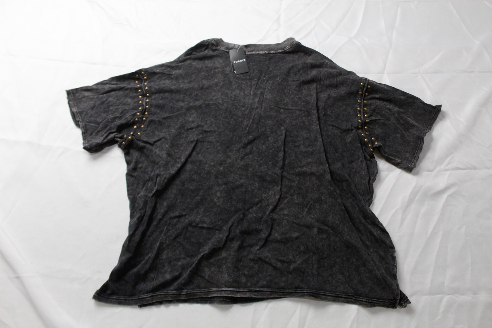 Torrid Women’s Festi Embellished Drop Shoulder Tee BE5 Phantom Size 00 (Medium)