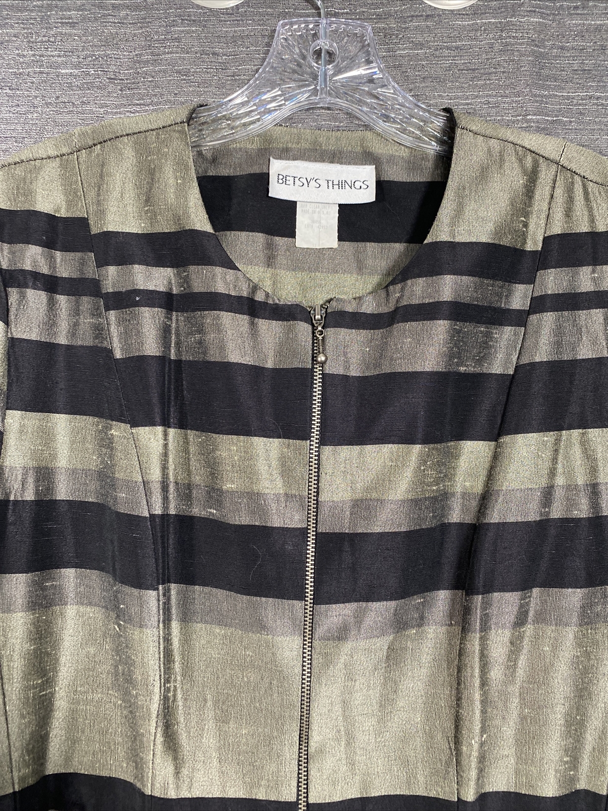 Betsys Things Top Womens 12 Black Gray Zip Fitted Career Striped Embellished