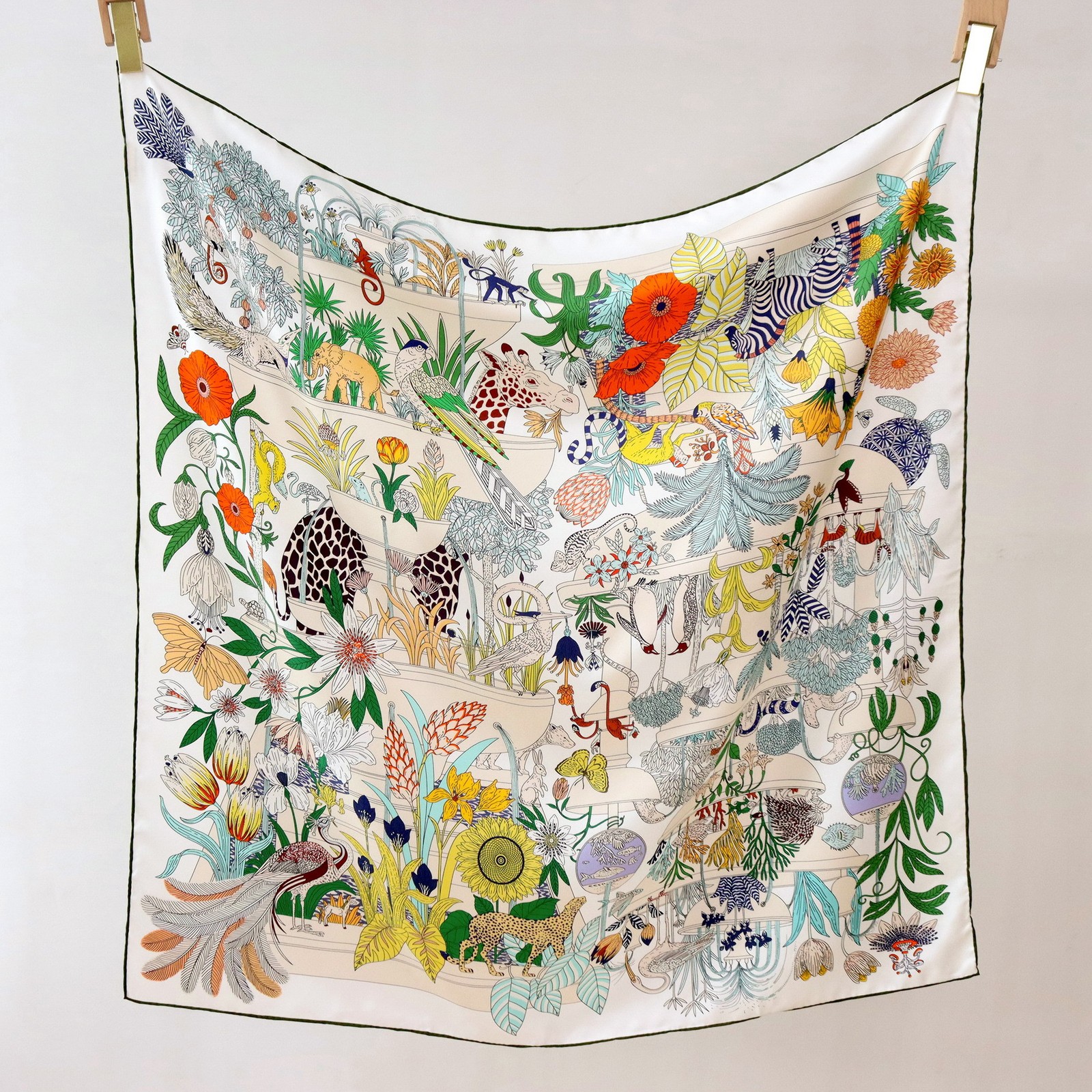 100% Mulberry Silk Twill Scarf 34.6″×34.6″ Hand Rolled Hem