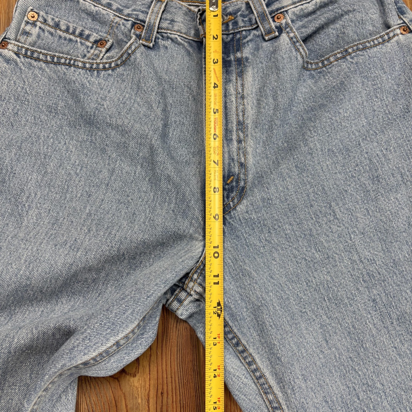Levis 550 Jeans Mens 34×34 Light Wash Blue Denim Relaxed Fit Tapered Leg Zip Fly