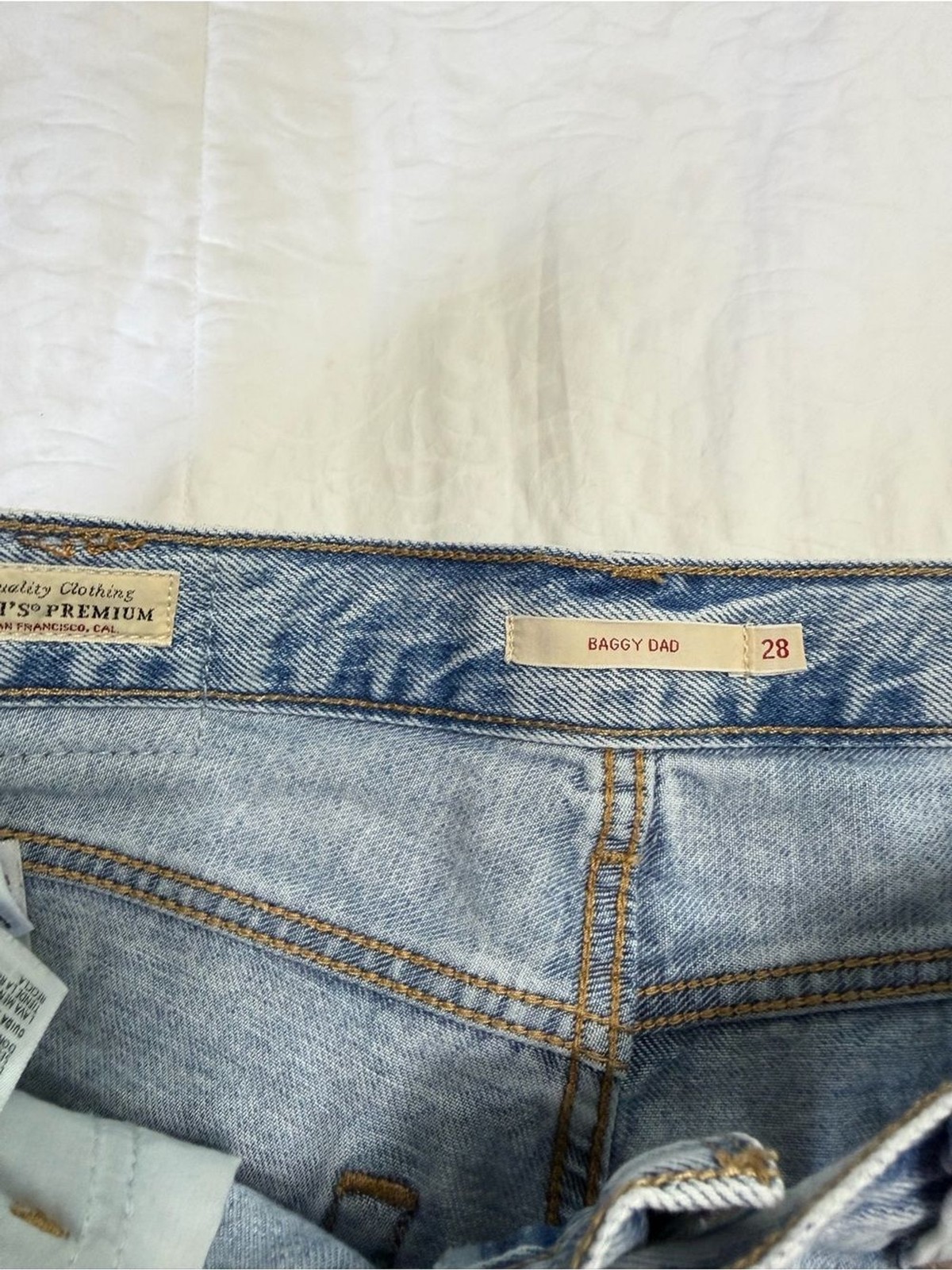 Levi’s Baggy Dad Jeans Womens 28 Light Wash High Rise Relaxed Wide Leg Denim