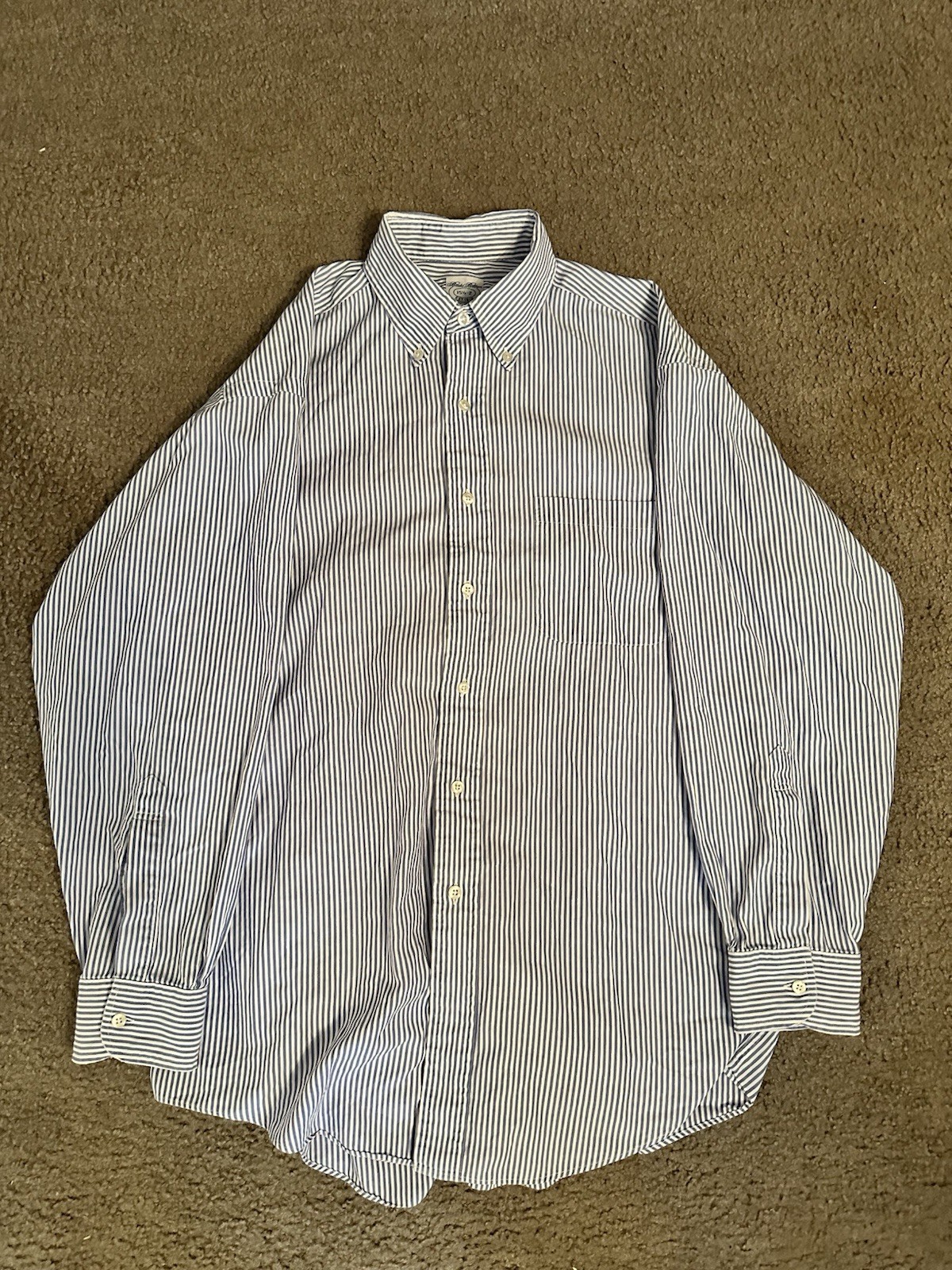 Brooks Brothers Relaxed Fit Blue/White Striped Button-Down Shirt 15.5 32