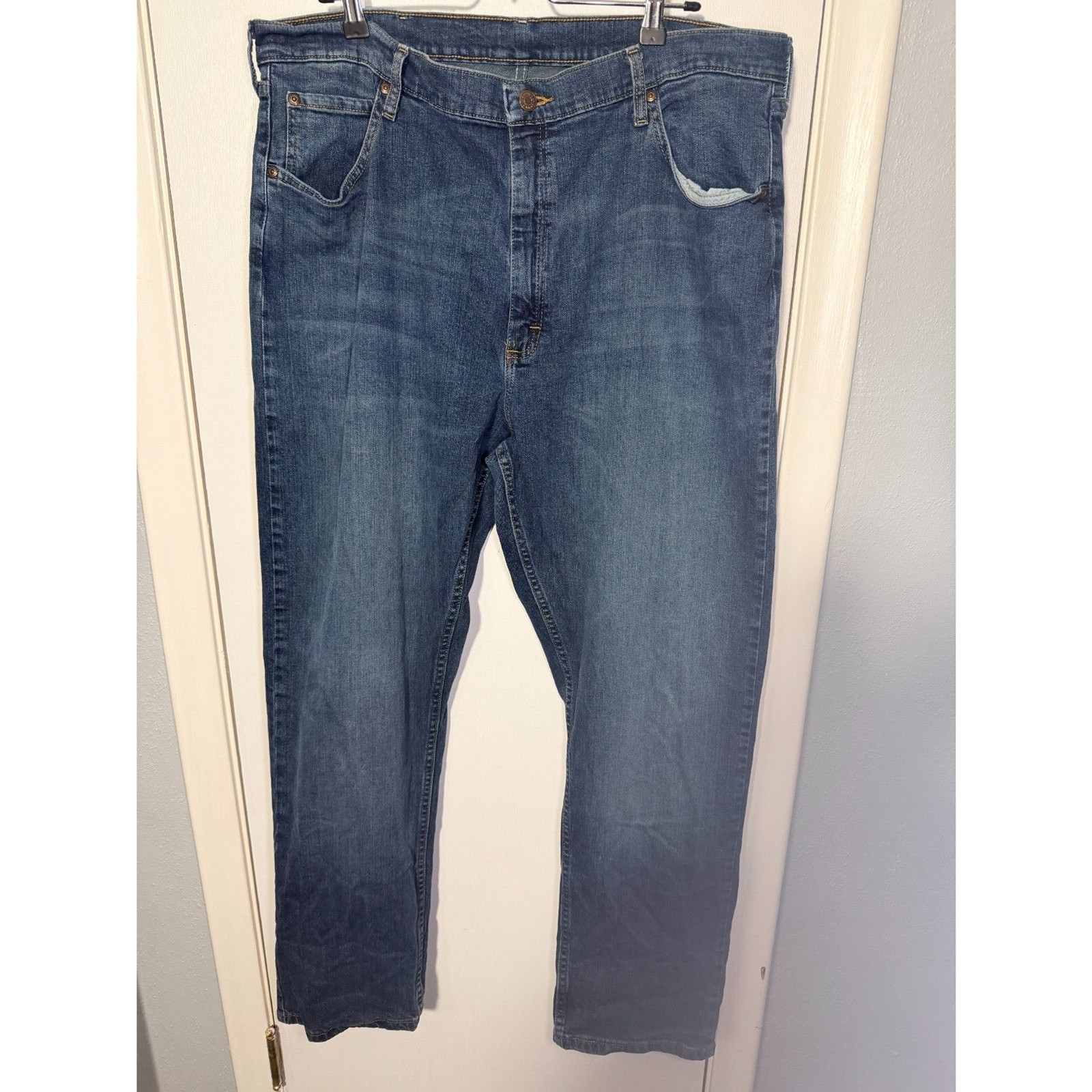 Wrangler Relaxed Fit Straight Leg Jeans 40×32 Stretch Denim Blue