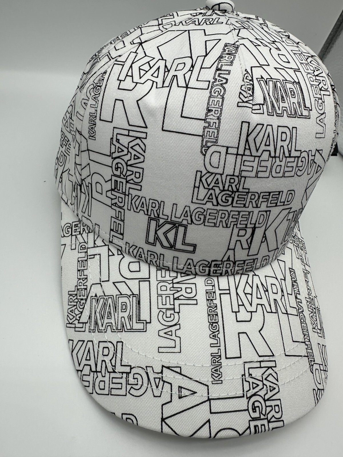 Karl Lagerfeld Unisex Adjustable Baseball Cap One Size, Iconic Logo, Stylish Fit
