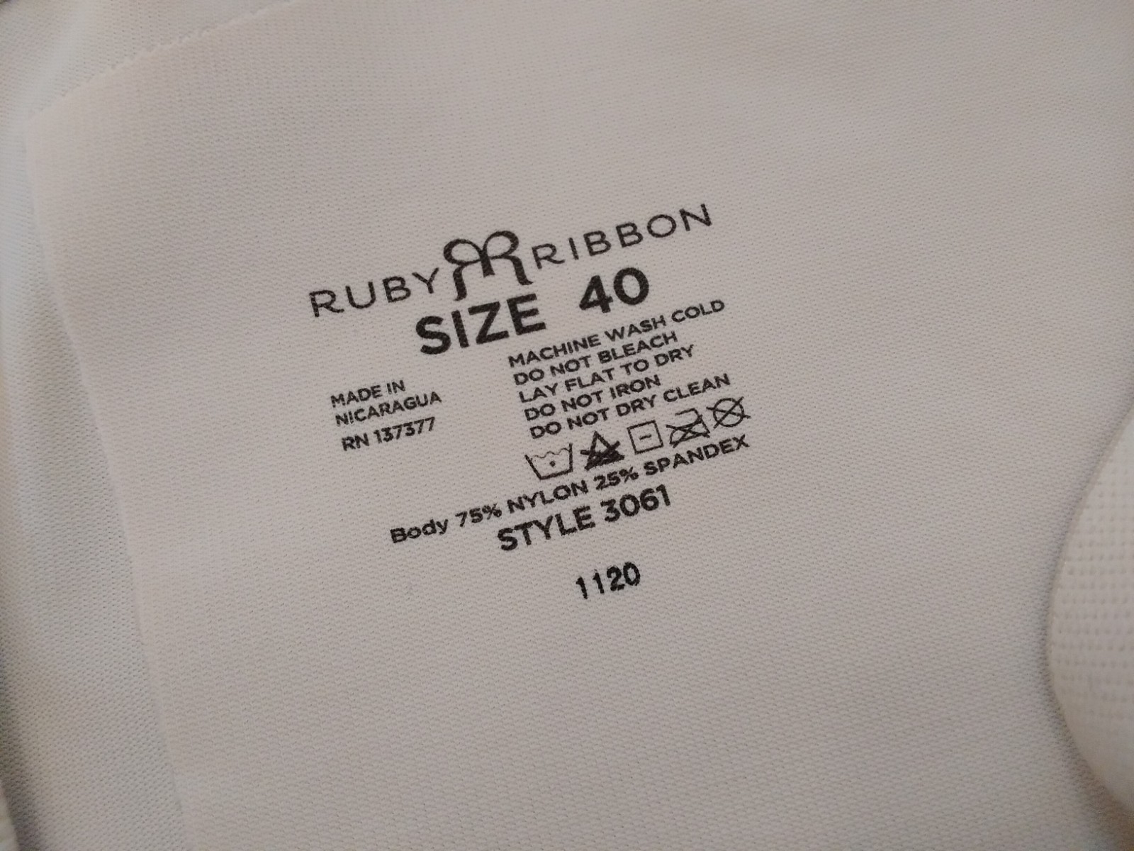 Ruby Ribbon Style #3061 Size 40 Ivory Convertible