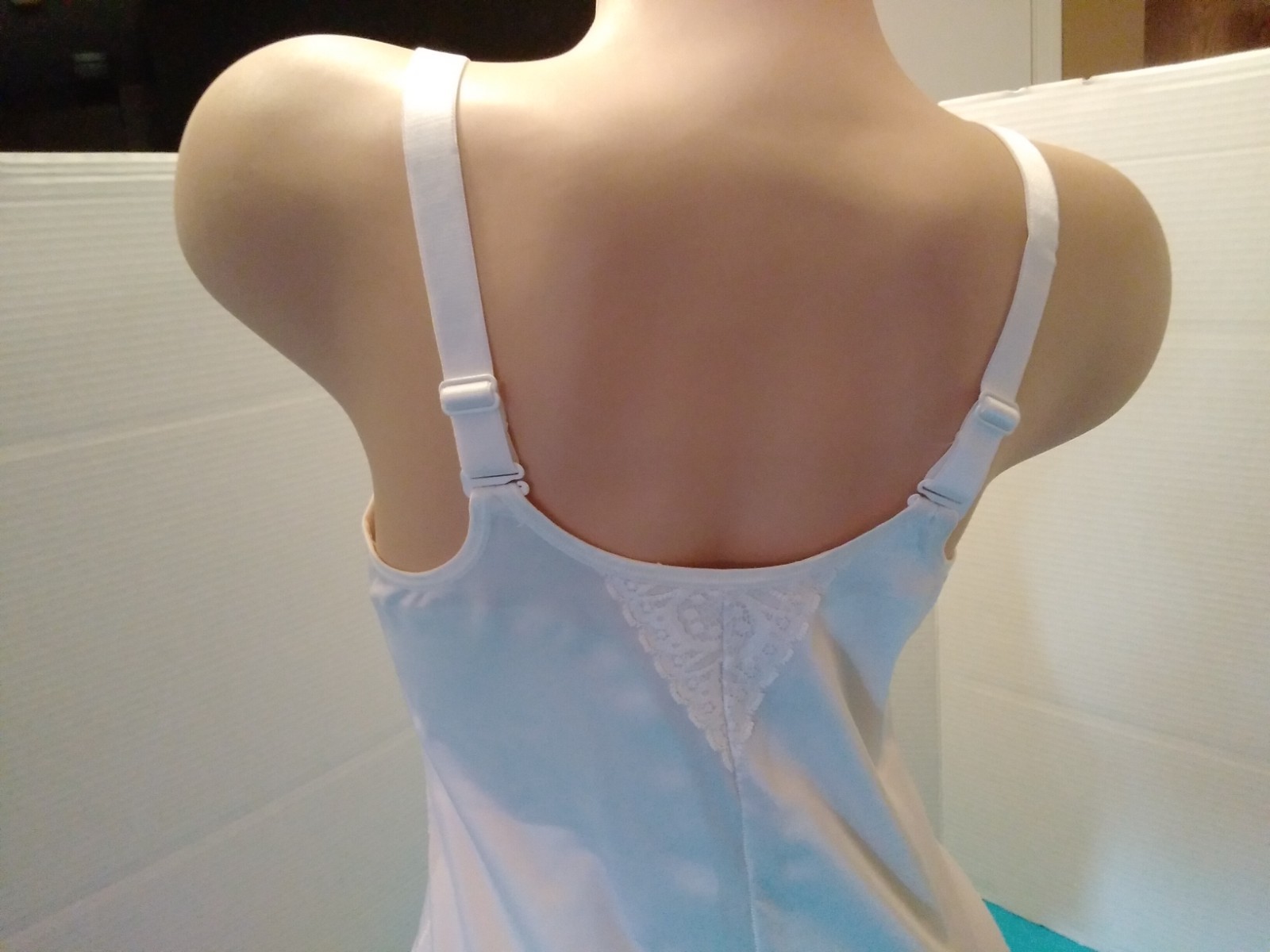 Ruby Ribbon Cami Shapewear Tank Top White Convertible SZ 40 Style 3024