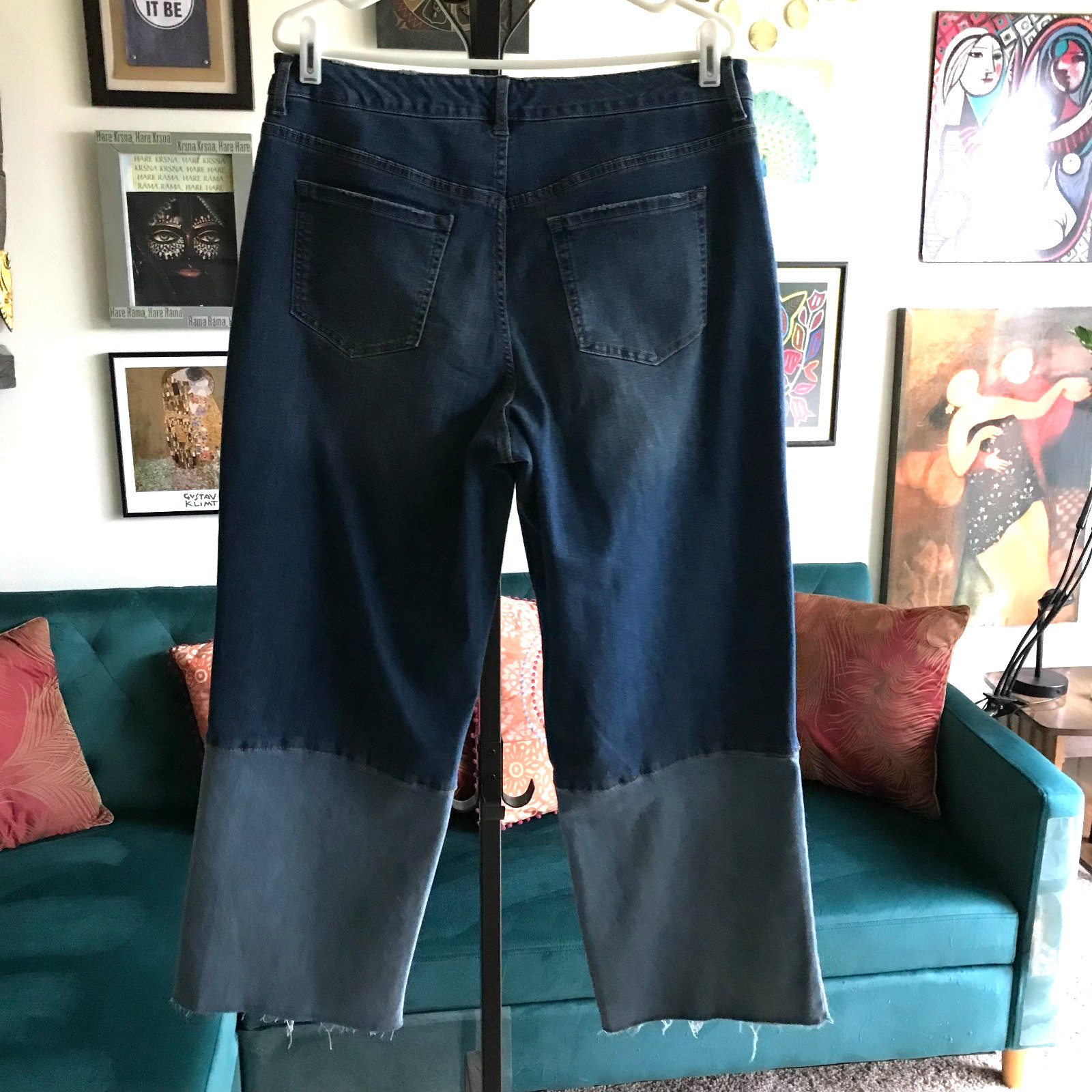 LOGO Lori Goldstein size 12 Blue Stretch 2 Tone Denim Wide Leg Ankle Jeans