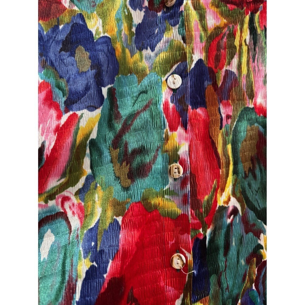Coldwater Creek Top Womens M Medium Fun Floral ARt 2 wear Stretch button down