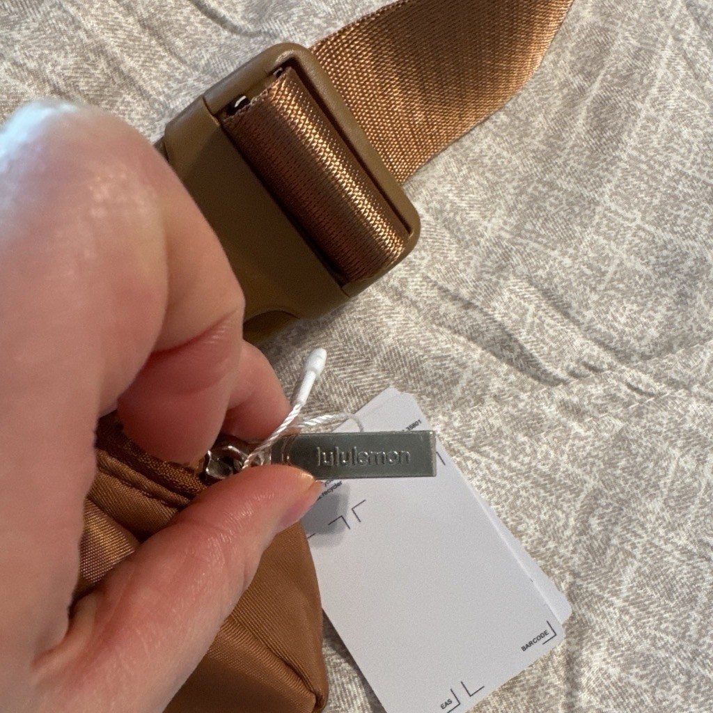 Lululemon Women’s Everywhere Belt Bag Copper Brown Orange