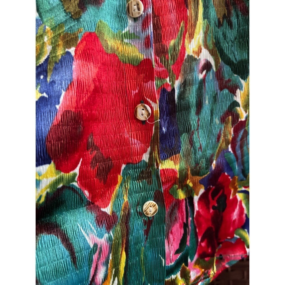 Coldwater Creek Top Womens M Medium Fun Floral ARt 2 wear Stretch button down