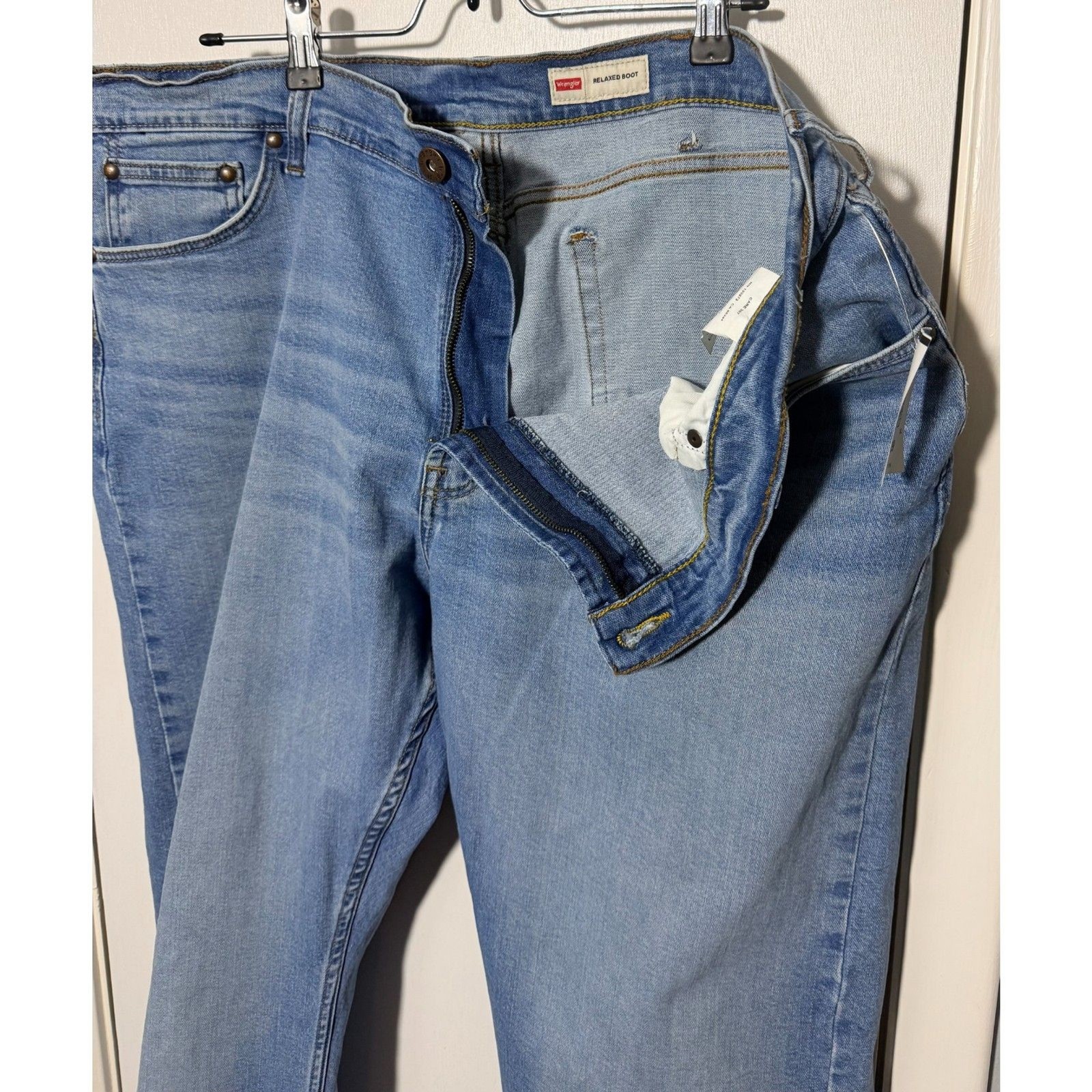 Wrangler Relaxed Boot Jeans 40×30 Light Wash Stretch Denim