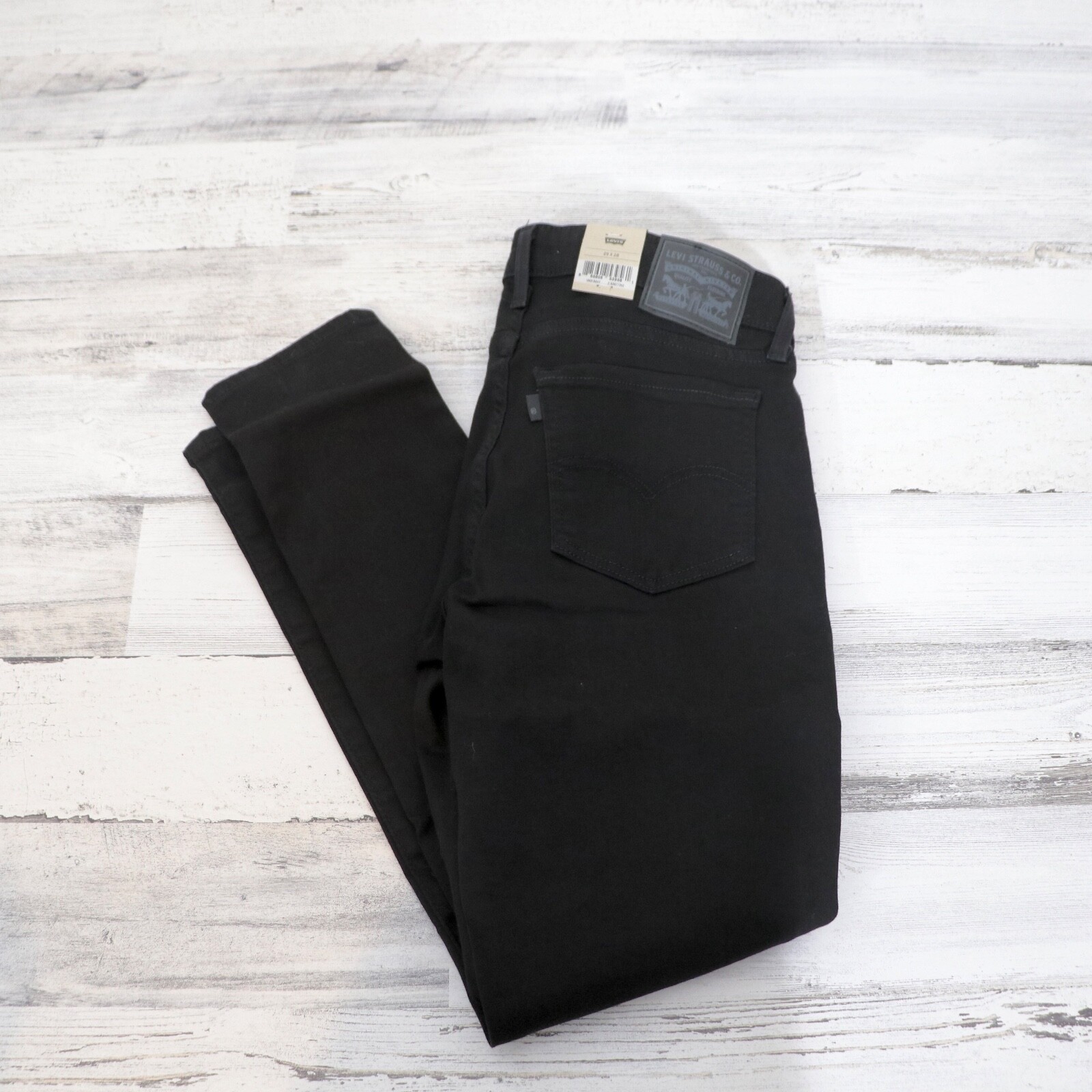 Levi’s 711 Skinny Jeans In Soft Black Women’s 29 x 28 NEW