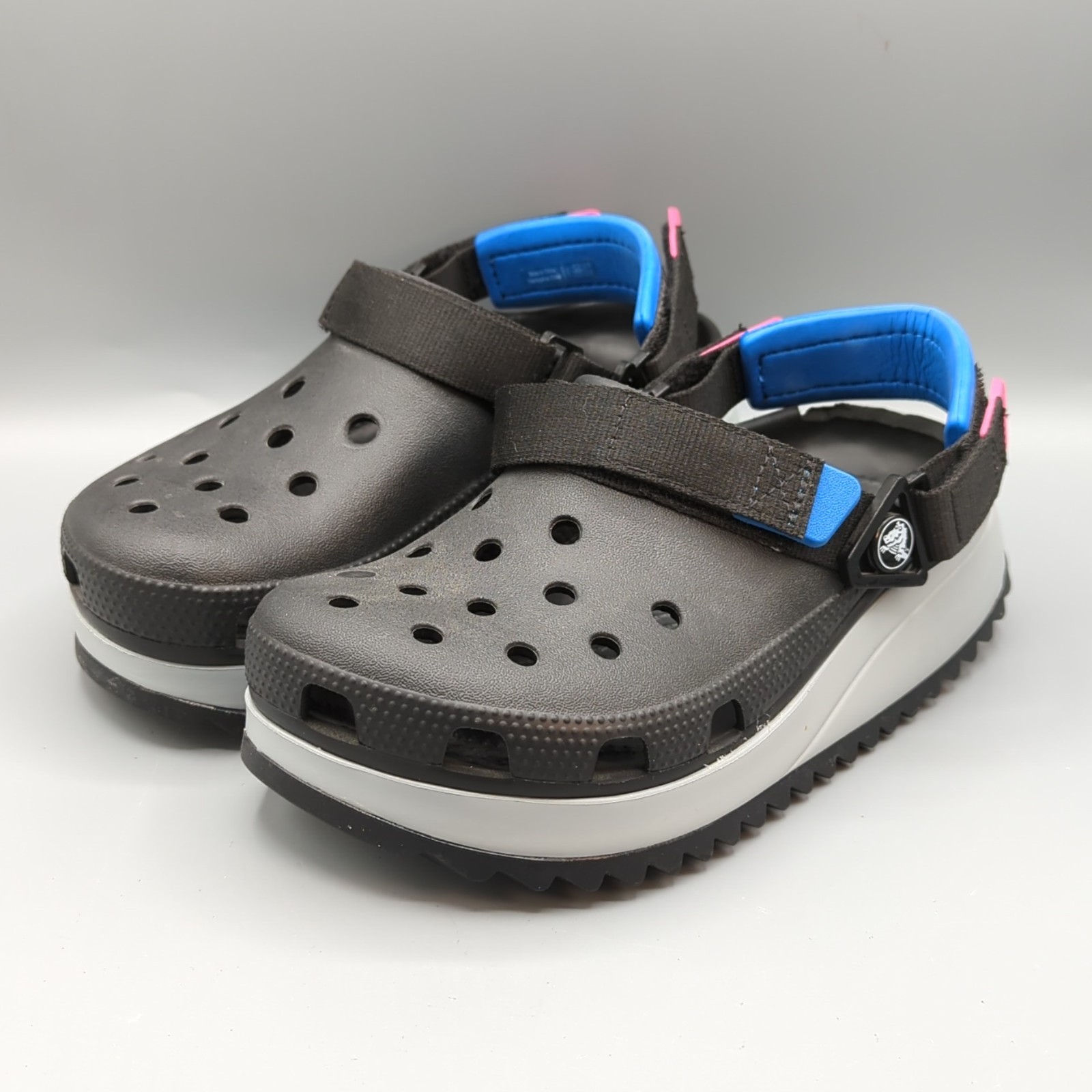 Crocs Classic Hiker Clog Black Unisex Men 4 / Women 6 DAMAGED *READ*