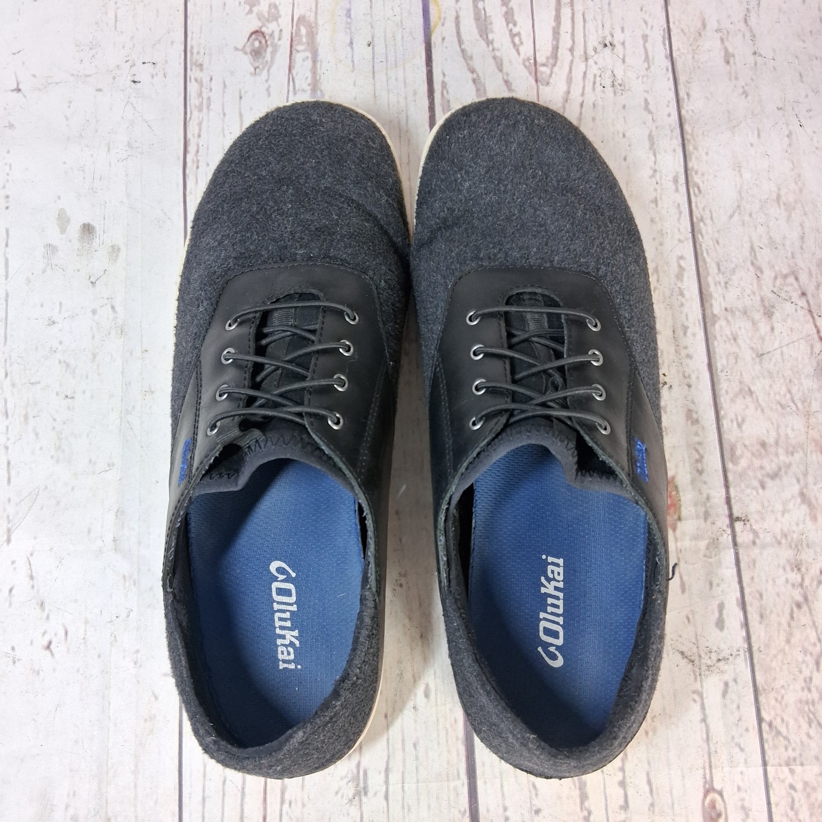 OluKai Nohea Moku Men’s Black and Gray Sneakers Size 11