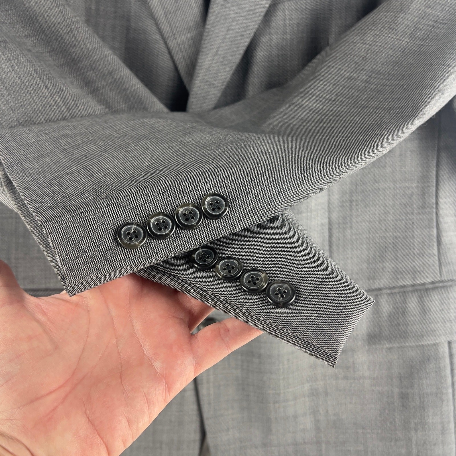Chaps Mens 2 Piece Suit 42R 36×34 Gray Plaid 100% Wool Pleated Cuffed Two-Button