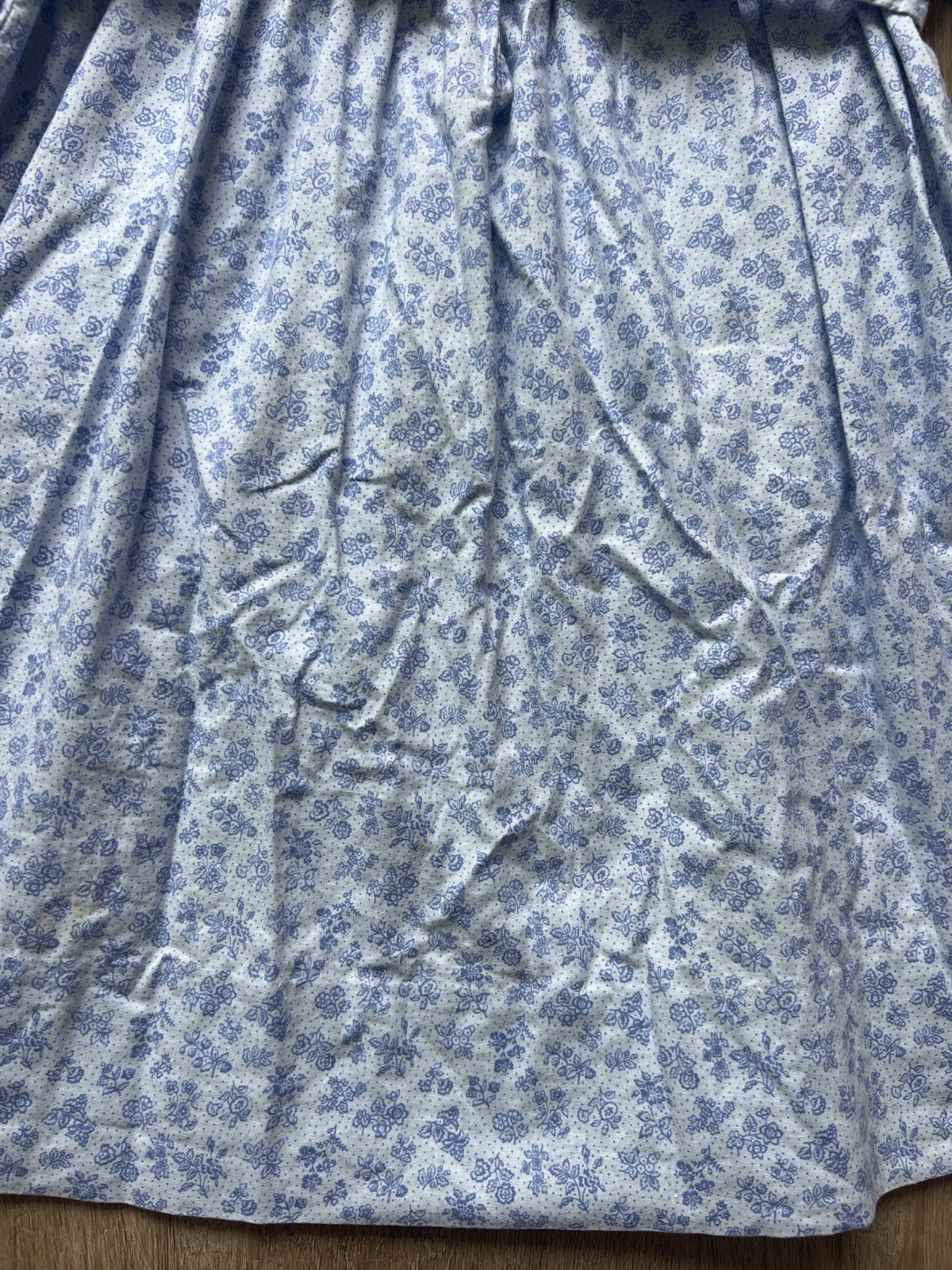 Young World Fashions Blue Floral Smocked Peter Pan Collar Babydoll Dress Size 6