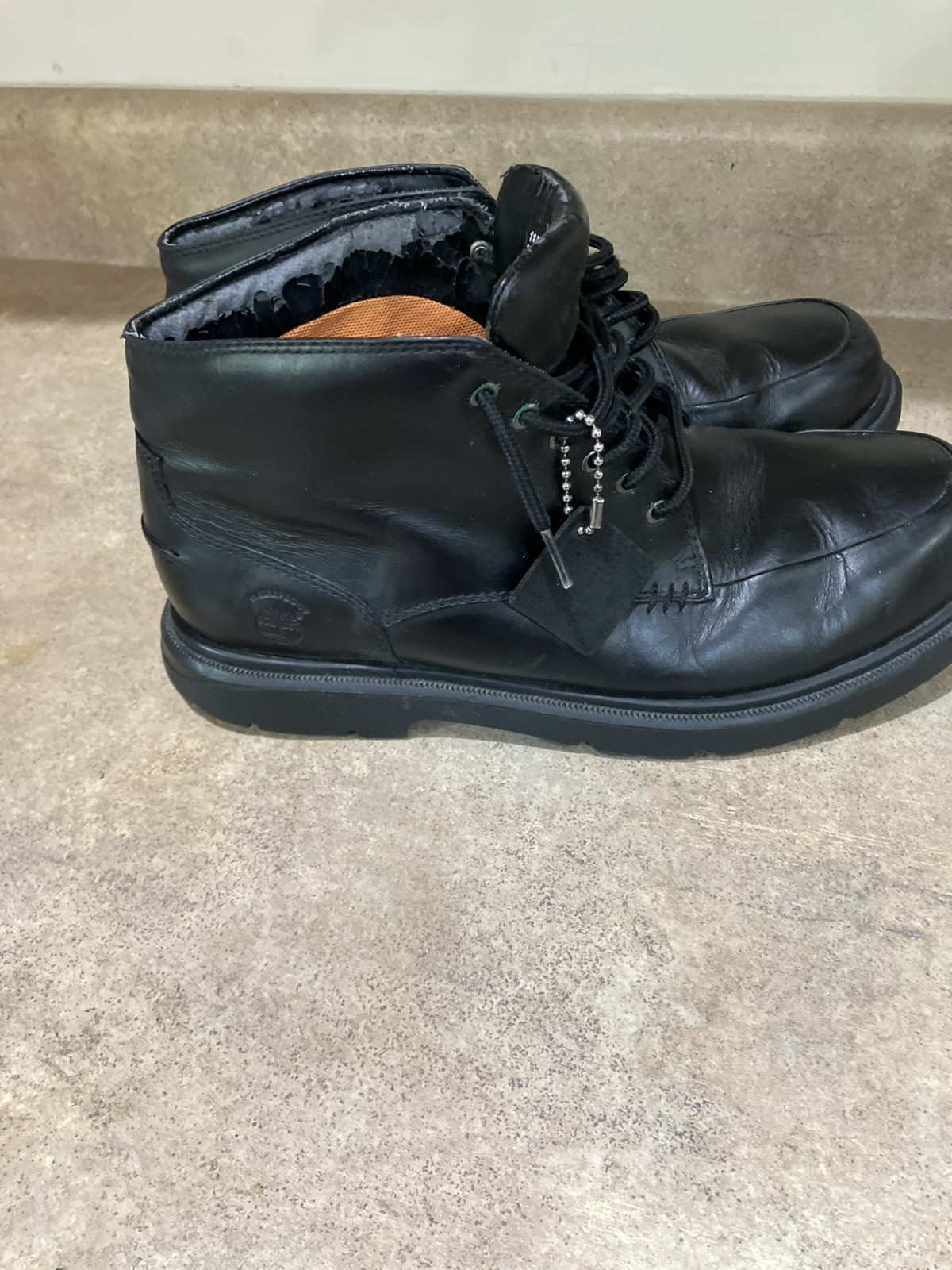 mens black timberland boots size 11 pre owned in fair condition