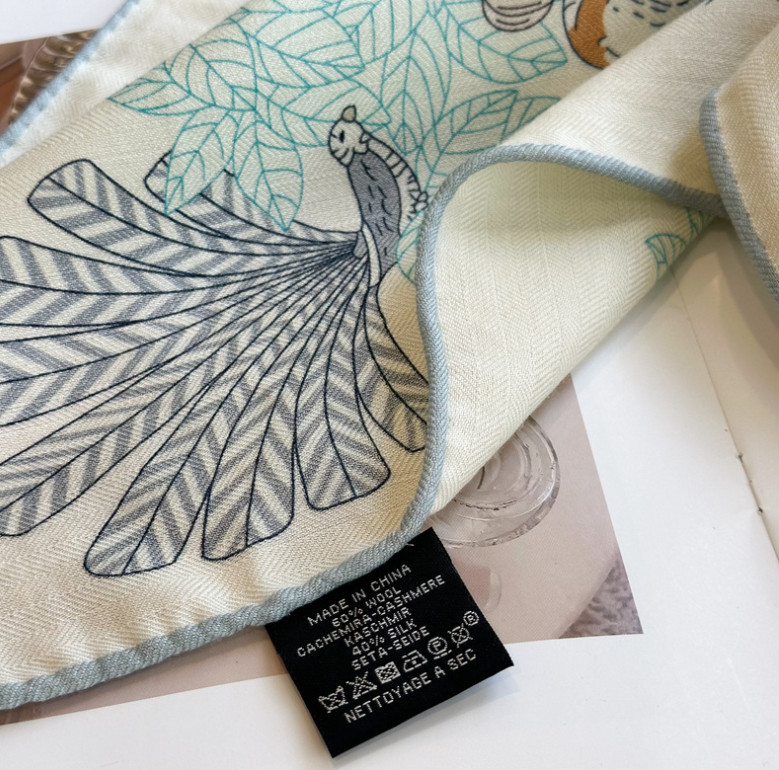 70% Cashmere 30% Silk Wrap Scarf garden Print Double Face Print Shawl 135X135cm