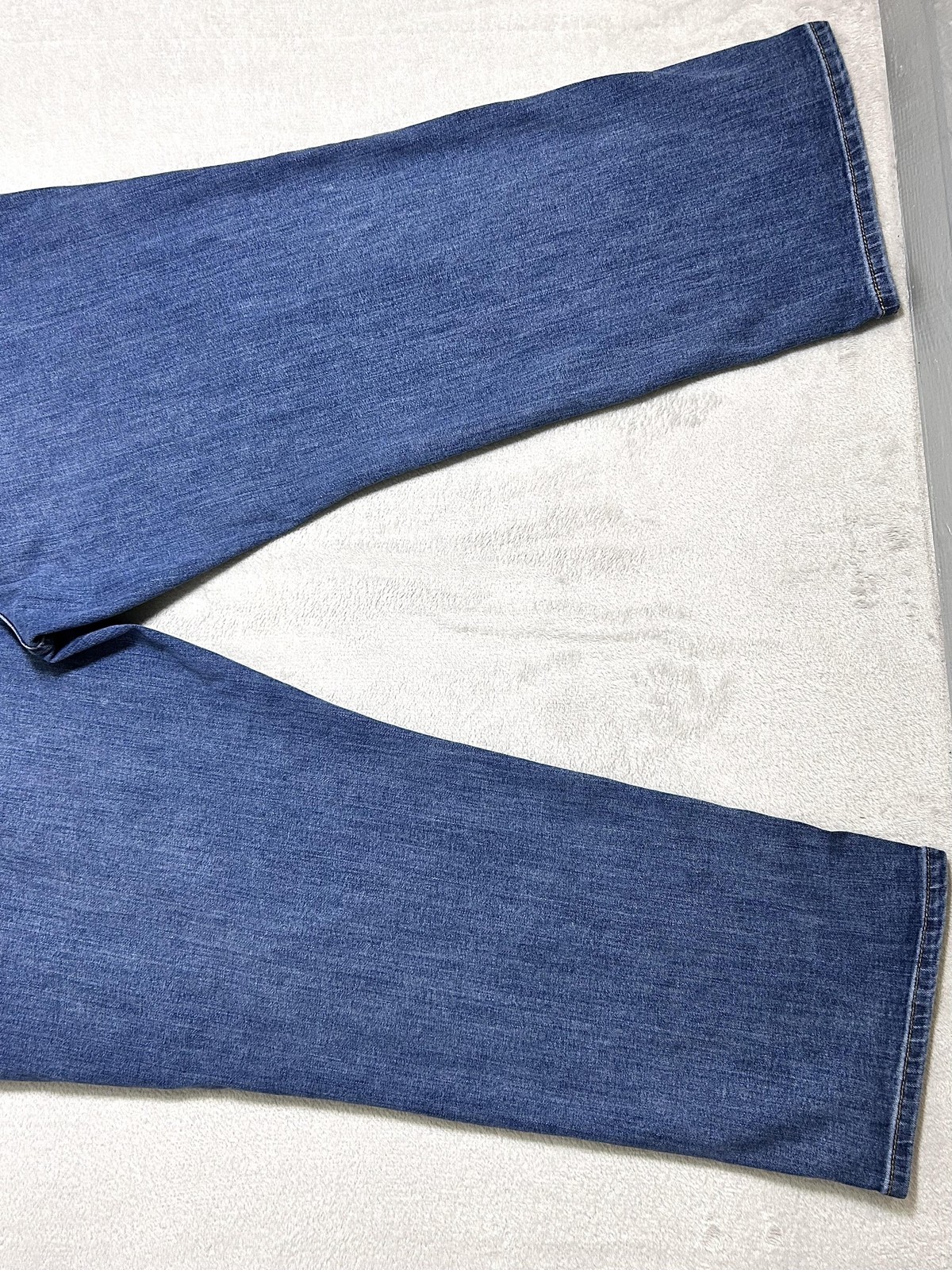 Levi’s 541 Athletic Taper Fit Jeans Men’s 52×30 All Seasons Tech Stretch Denim