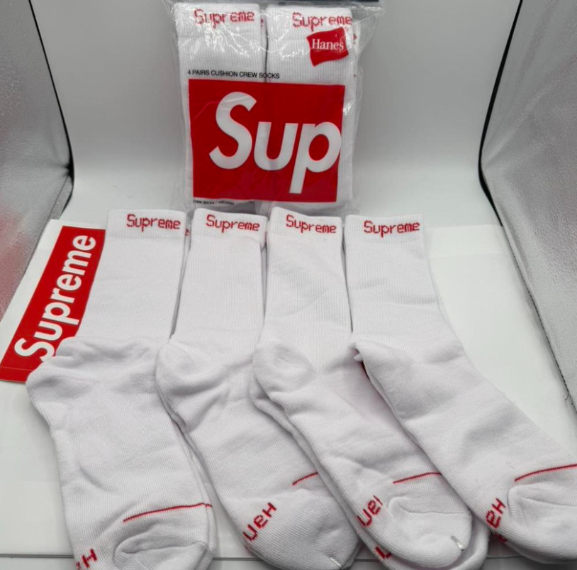 Supreme X Hanes Crew Socks – White, Pack of 4, Size 6-12