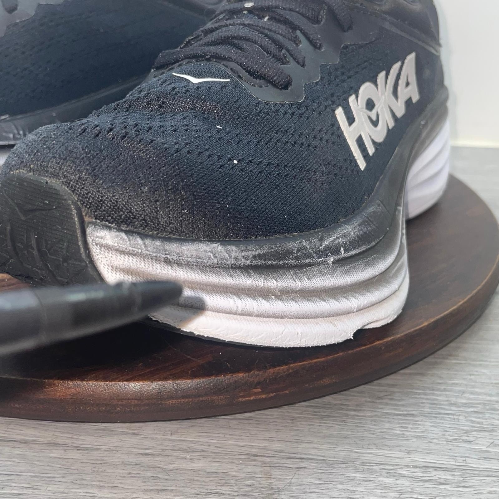 Hoka One One Bondi 8 Womens 8 B Shoes Black White Running Walking 1127952 BWHT